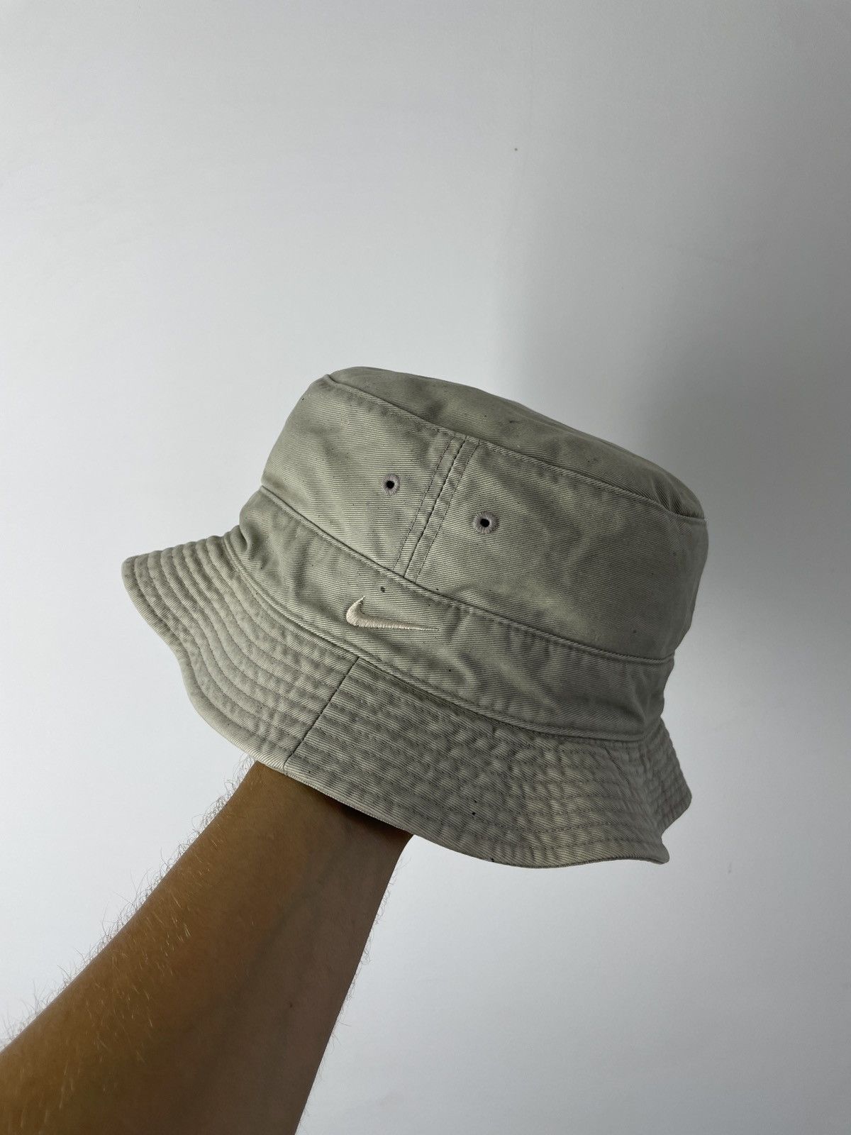 Nike Vntage nike bucket hat painted Size ONE SIZE - 1 Thumbnail