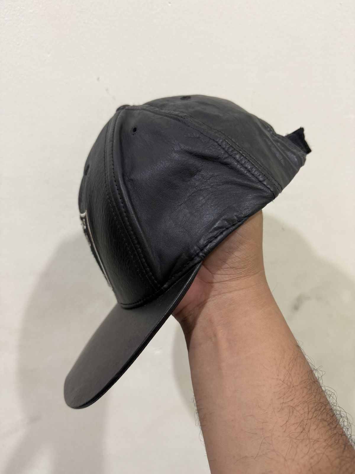 NFL 90’s Leather Oakland Raiders Made In USA Size ONE SIZE - 3 Thumbnail