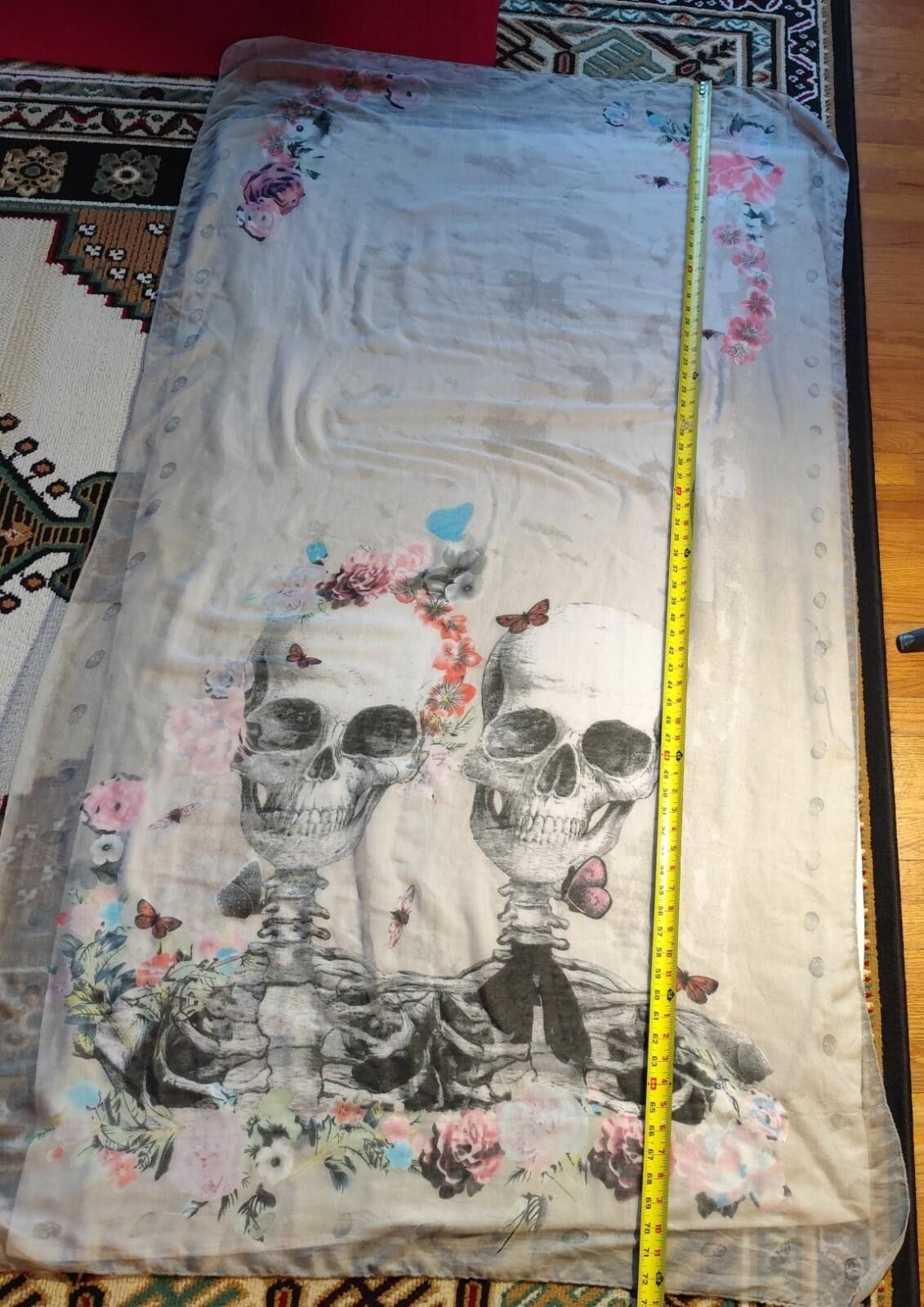 The Unbranded Brand Skulls and Flowers Fashion scarf Size ONE SIZE - 2 Thumbnail