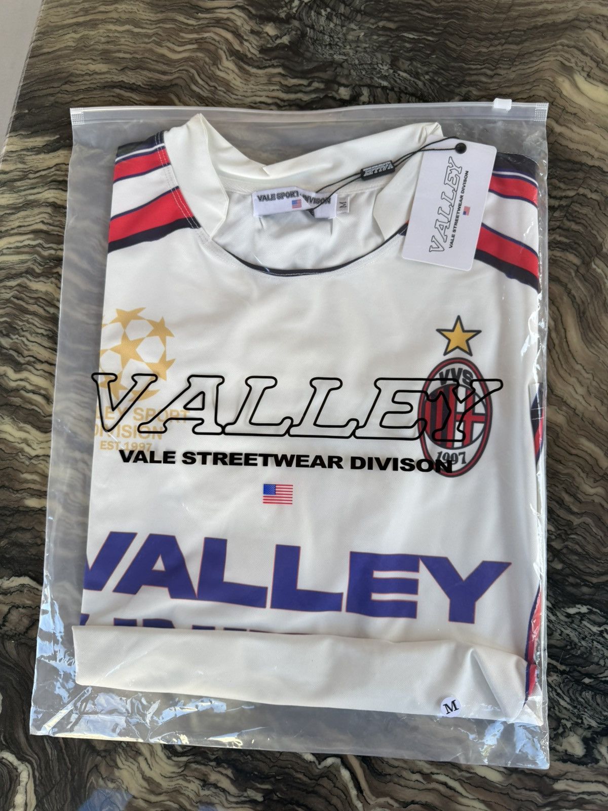 Vale Vale Forever United Football Jersey Size Medium NWT Size US M / EU 48-50 / 2 - 7 Thumbnail
