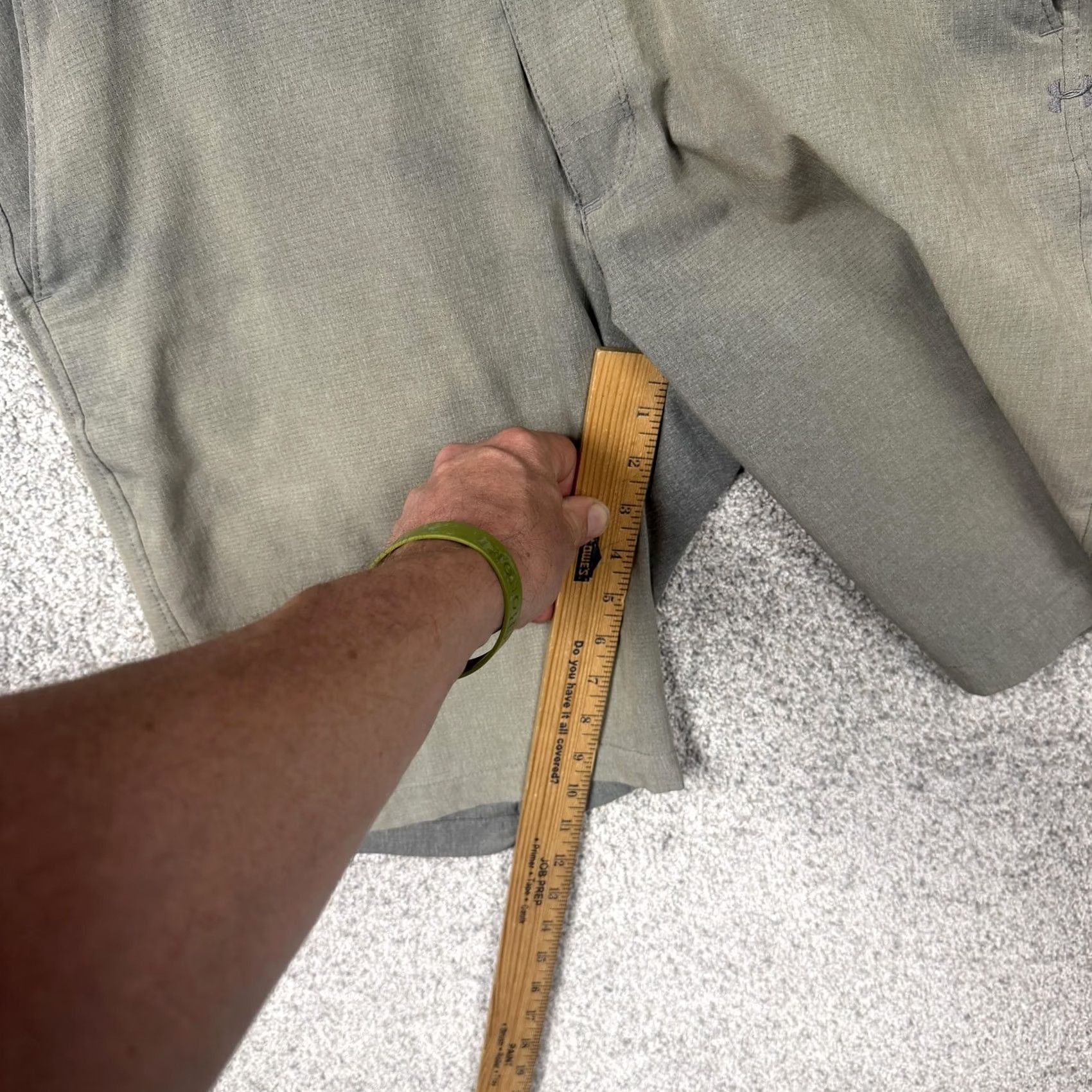Under Armour Under Armour Shorts Mens 36 Gray Golf Athletic HeatGear Lightweight Loose Casual Activewear Size US 36 / EU 52 - 5 Thumbnail