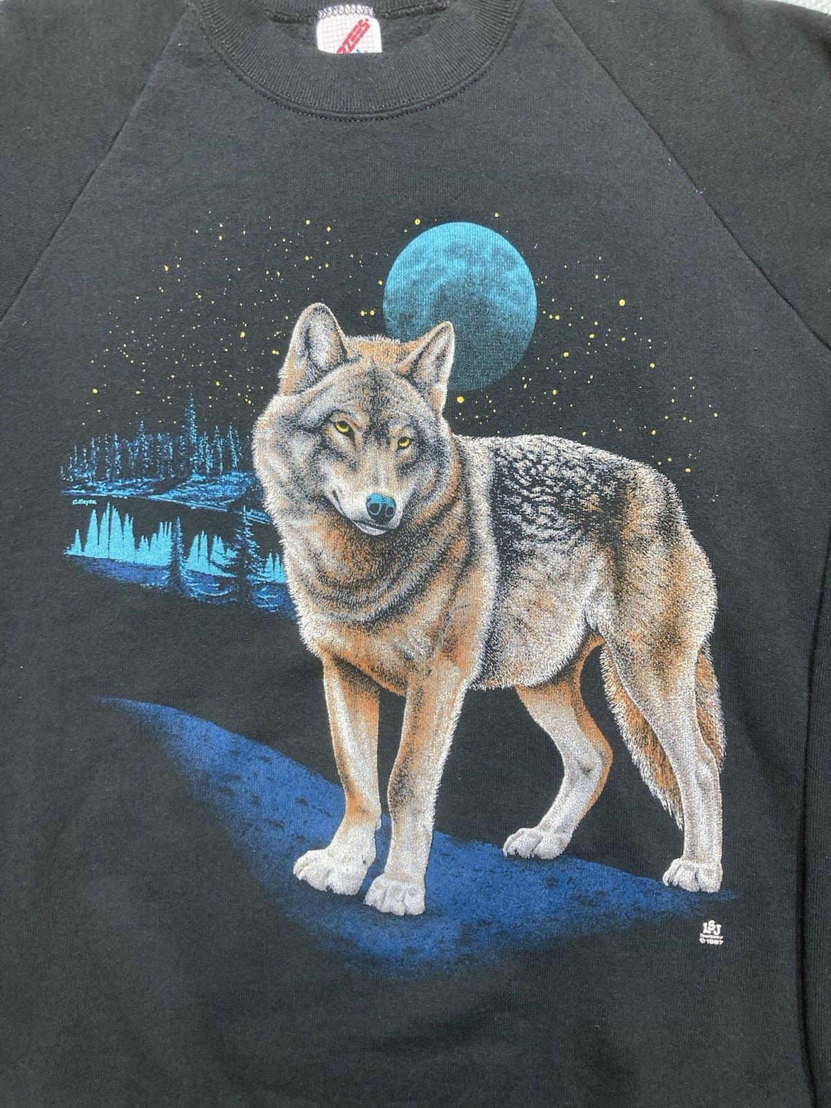 Vintage Vtg 80s sweatshirt wolf animal nature tee night moon medium Size US M / EU 48-50 / 2 - 2 Thumbnail
