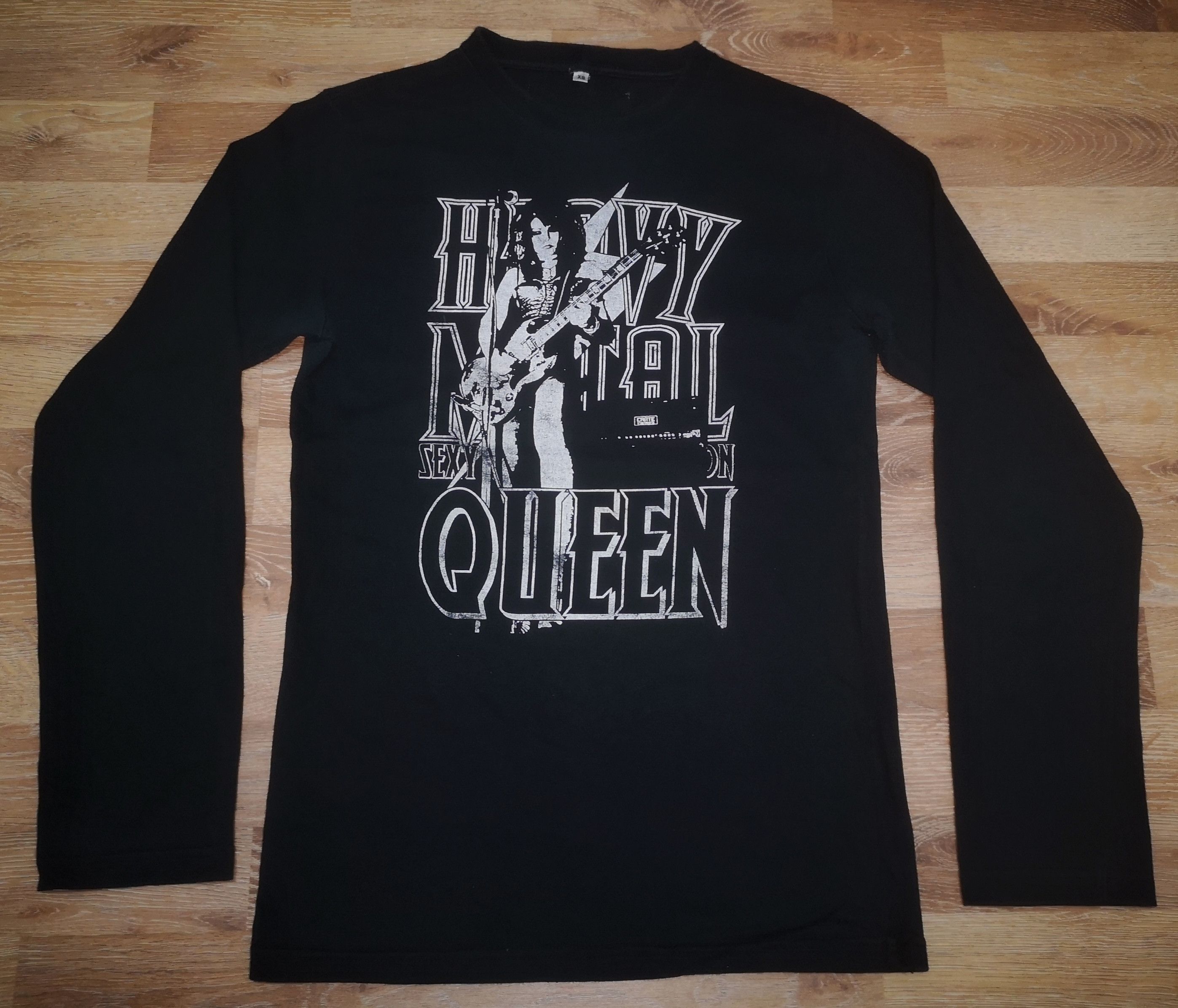 Japanese Brand × Vintage Vintage Sexy Dynamite Japan Heavy Metal Queen T Shirt Size XS / US 0-2 / IT 36-38 - 1 Thumbnail