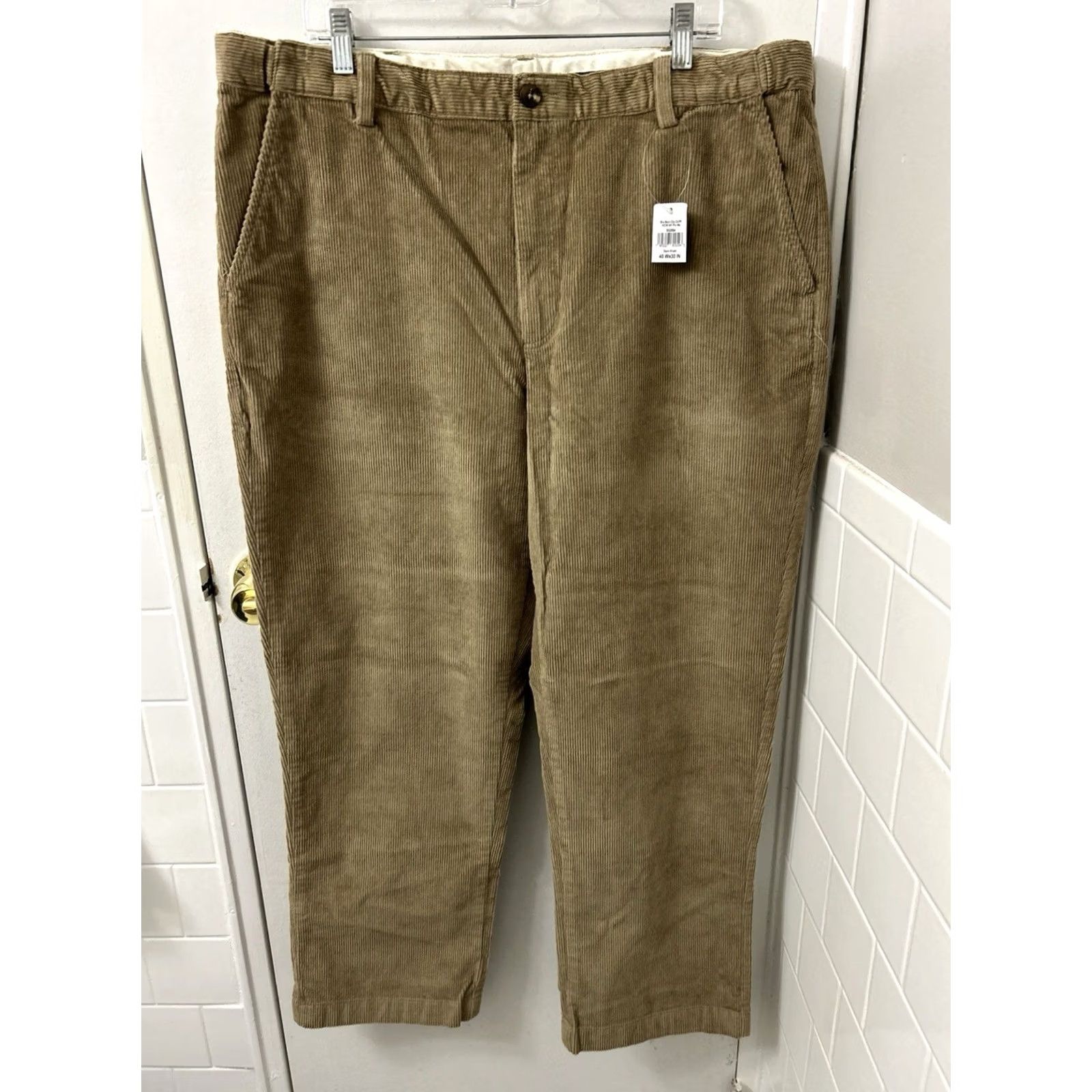 Vintage VINTAGE? No. LL Bean Country Corduroy Pants Mens 40x30 Tan Comfort Waist Trousers NWT 502864 Size US 40 / EU 56 - 2 Thumbnail