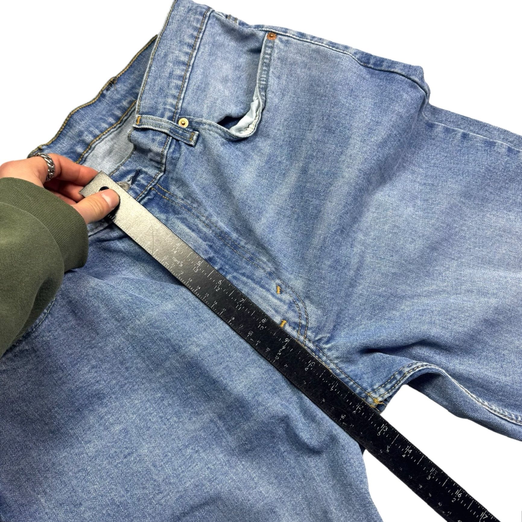 Levi's VINTAGE Levi's 550 Jeans Mens 38x30 Relaxed Fit Baggy Denim Grunge Y2K Midrise Jeans Mens 38 30 Blue 550 Grunge Levi's Size US 38 / EU 54 - 5 Thumbnail
