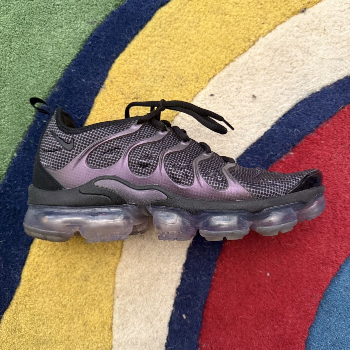 Nike Nike Air VaporMax Plus Size US 9.5 / EU 42-43 - 4 Thumbnail