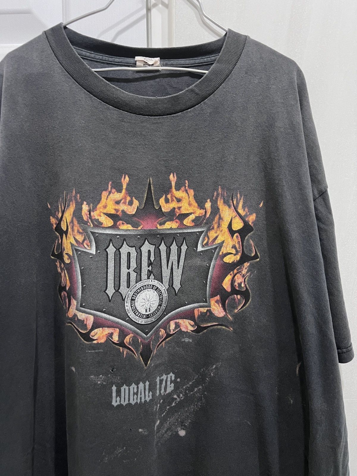 Vintage Vintage 90s IBEW LOCAL 2XL Logo Fire Graphic Thrashed Faded Size US XXL / EU 58 / 5 - 2 Thumbnail