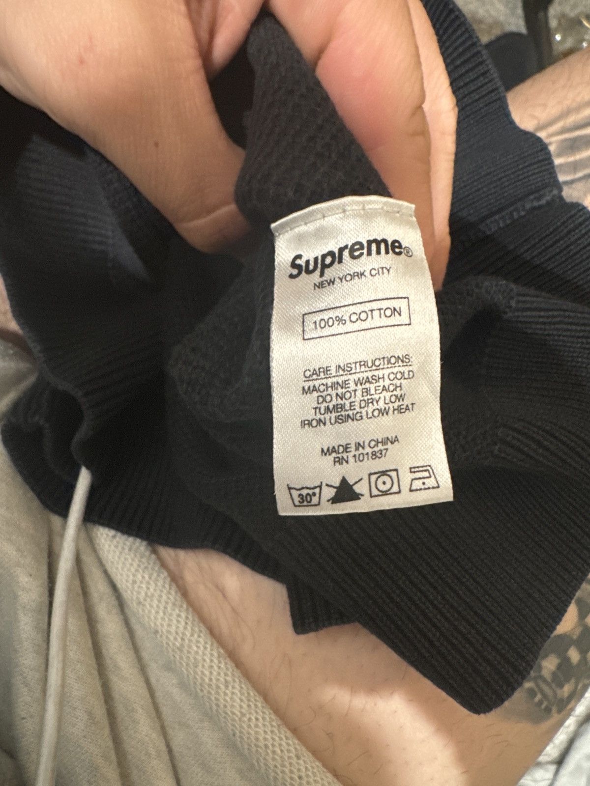 Supreme Supreme Split Plique Crewneck Black Size US L / EU 52-54 / 3 - 4 Thumbnail