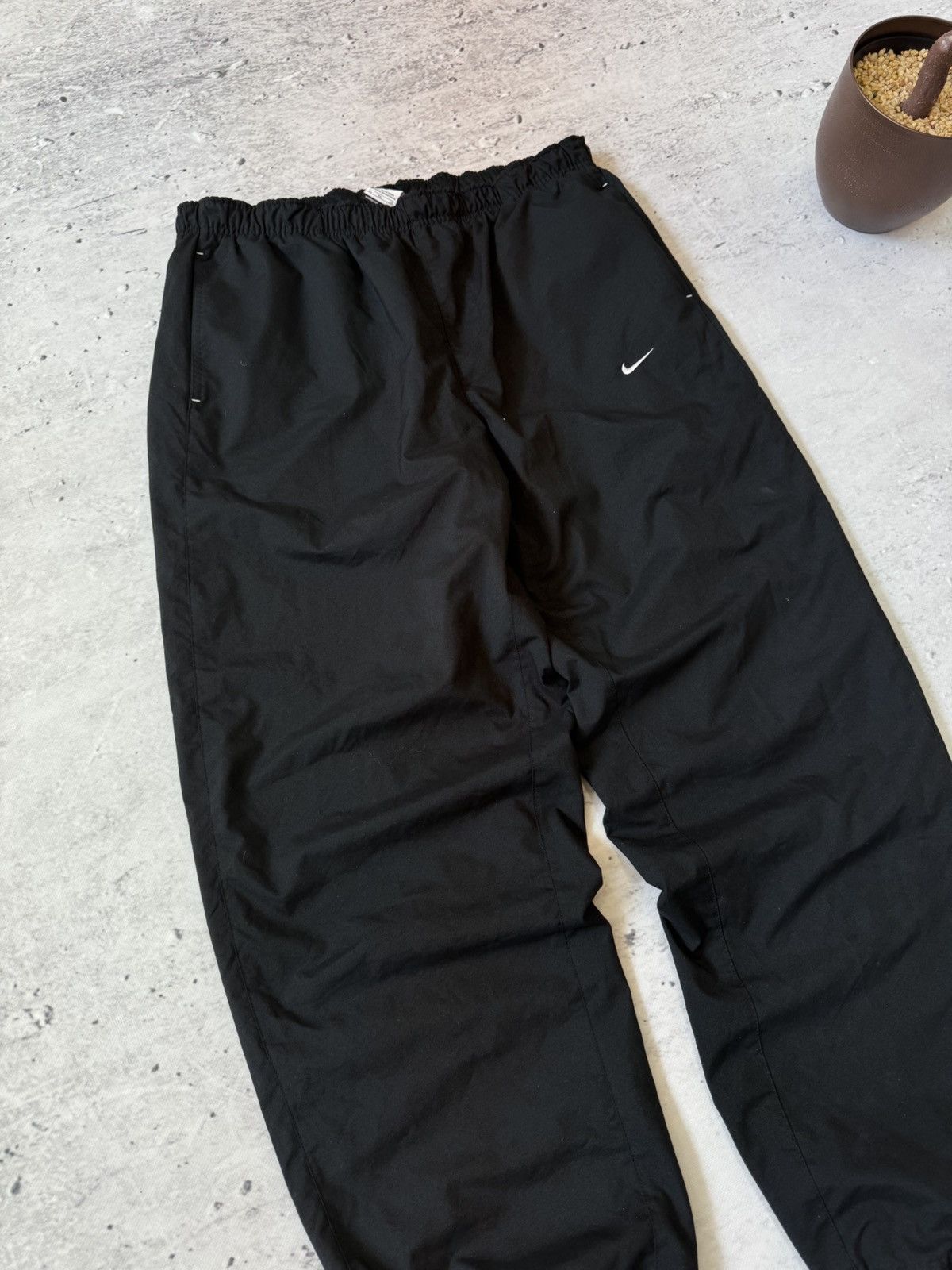 Nike × Vintage NIKE NYLON VINTAGE Y2K OVERSIZE BAGGY FIT PANTS SWEATPANTS Size US 34 / EU 50 - 3 Thumbnail