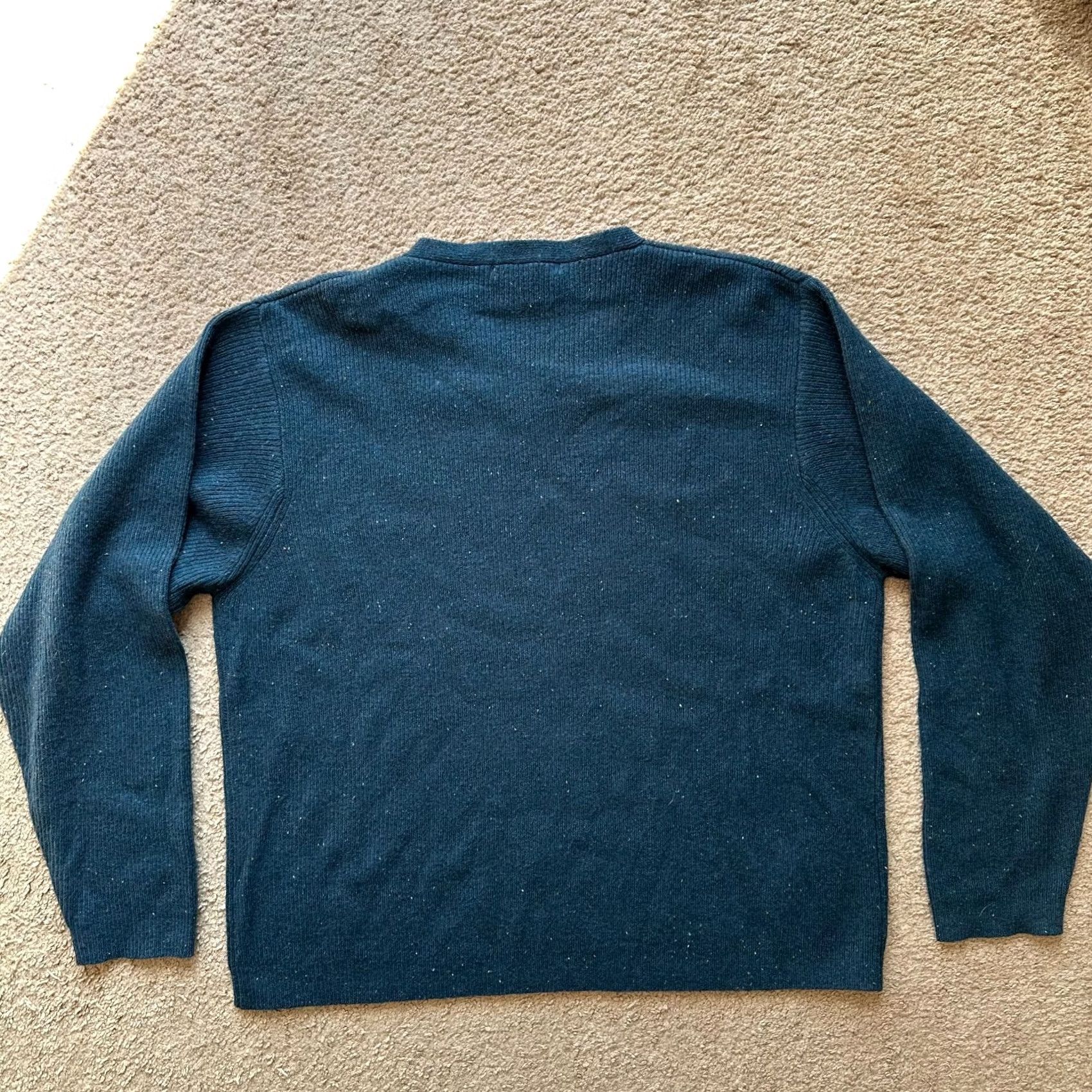 Geoffrey Beene Geoffrey Beene V Neck 100% Wool Pullover Sweater Mens Large Blue Long Sleeve Knit Clothing solid Logo Embroidered Regular Fit Fall Winter Size US L / EU 52-54 / 3 - 2 Thumbnail