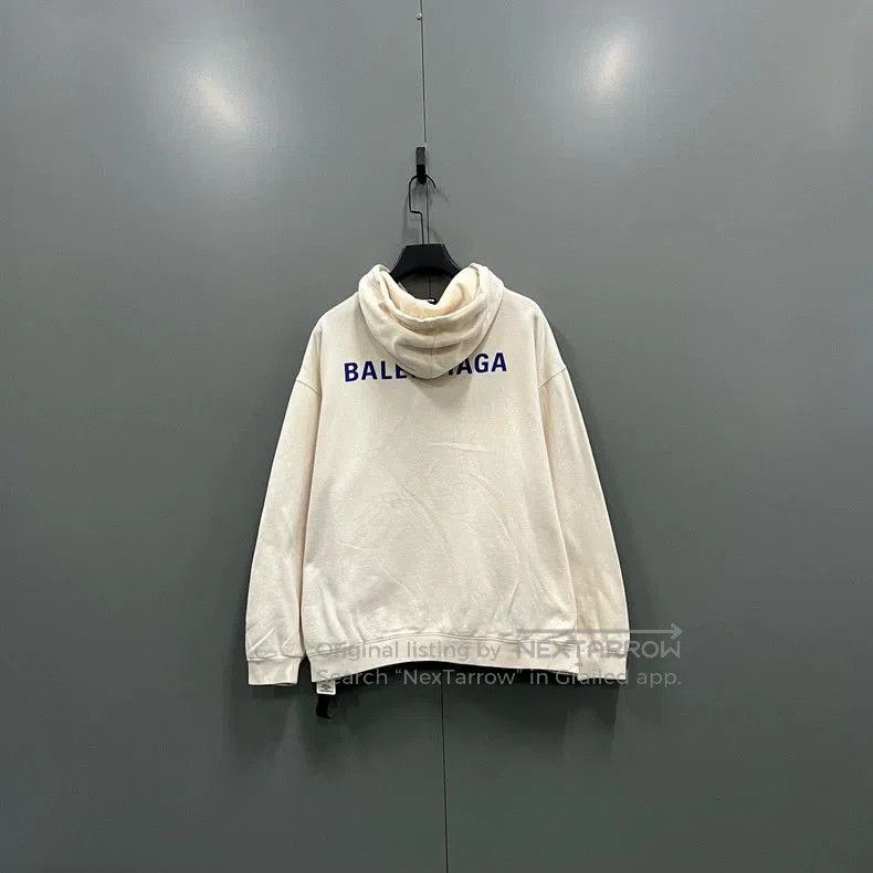 Balenciaga Balenciaga Beige Embroidered Logo Hoodie. Size US L / EU 52-54 / 3 - 2 Thumbnail
