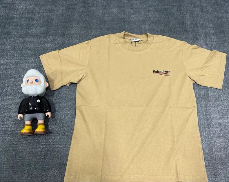 Balenciaga Balenciaga Beige short sleeve T-shirt Size US M / EU 48-50 / 2 - 1 Thumbnail