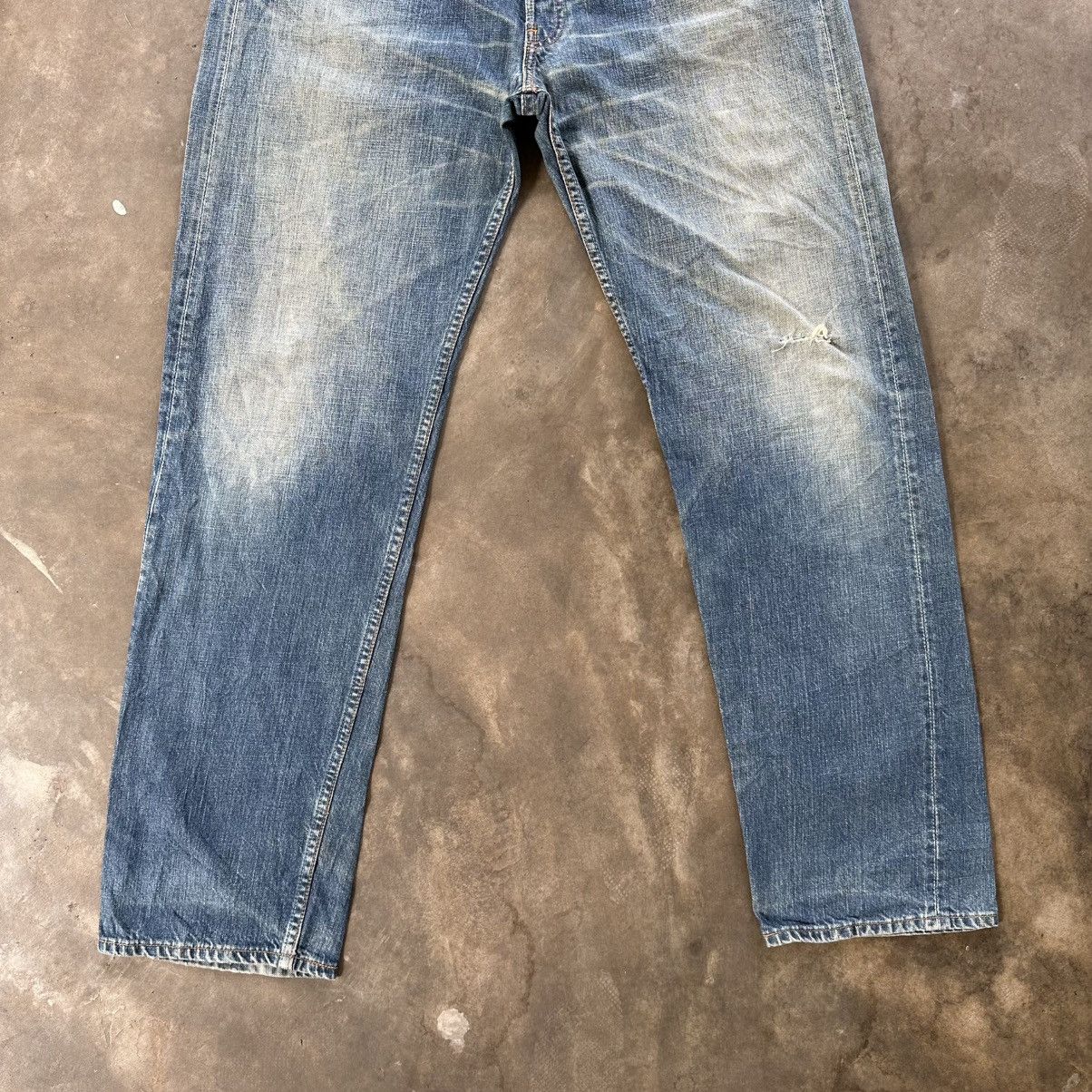 Japanese Brand Vintage Levi’s Faded Distressed Denim Jean Pant W36 Size US 36 / EU 52 - 2 Thumbnail