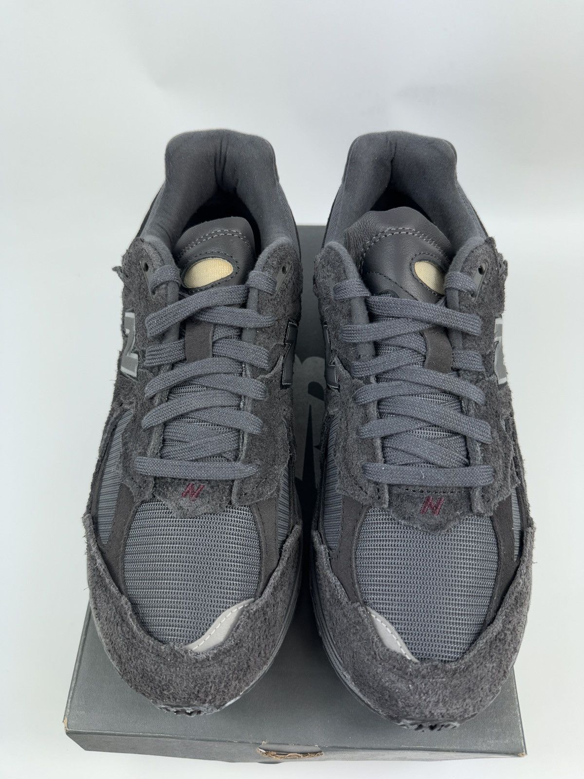 New Balance NEW BALANCE 2002R SNEAKERS Size US 9.5 / EU 42-43 - 3 Thumbnail