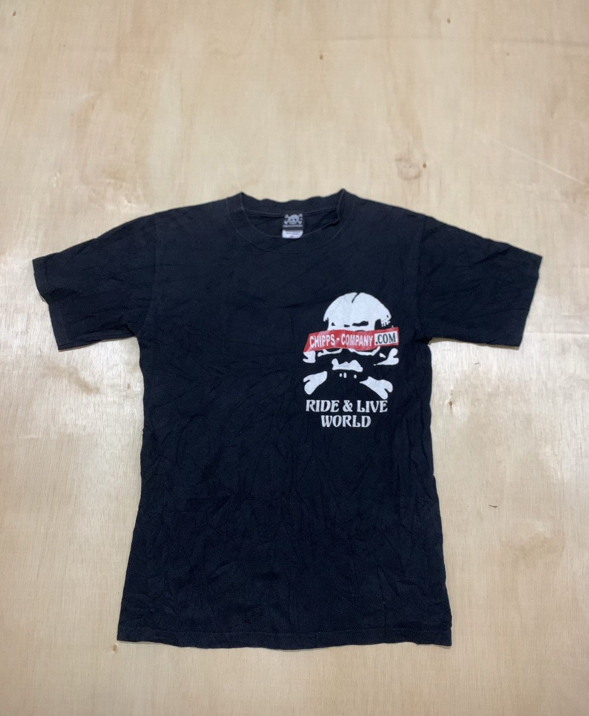 Vintage Vintage Y2k Chipps-Company Ride & Live World Skull Tshirt Size US S / EU 44-46 / 1 - 2 Thumbnail
