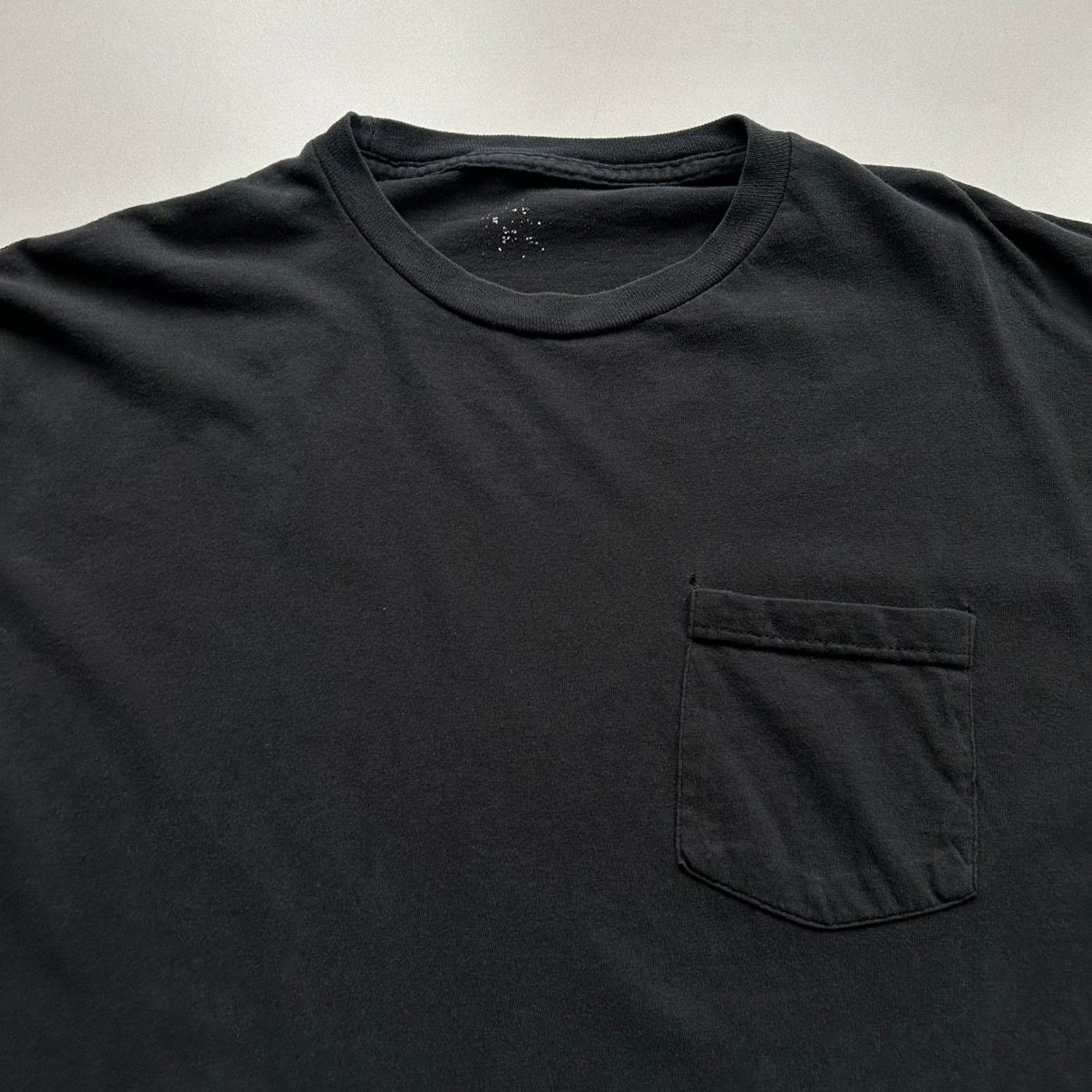 Vintage Vintage 2000s Faded Black Blank Pocket T Shirt Large Rare Size US L / EU 52-54 / 3 - 2 Thumbnail