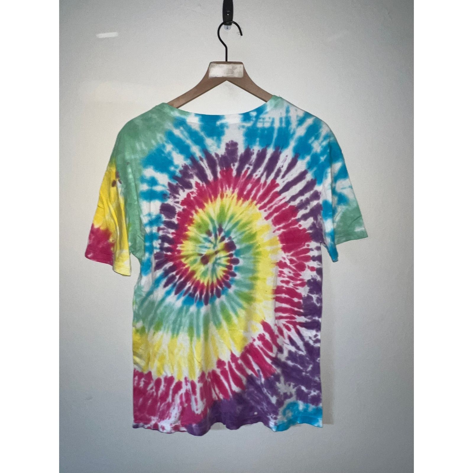 Basic Editions Basics Rainbow Spiral Tie Dye Shirt Pacsun PS Y2K 2000s M Size US M / EU 48-50 / 2 - 6 Thumbnail