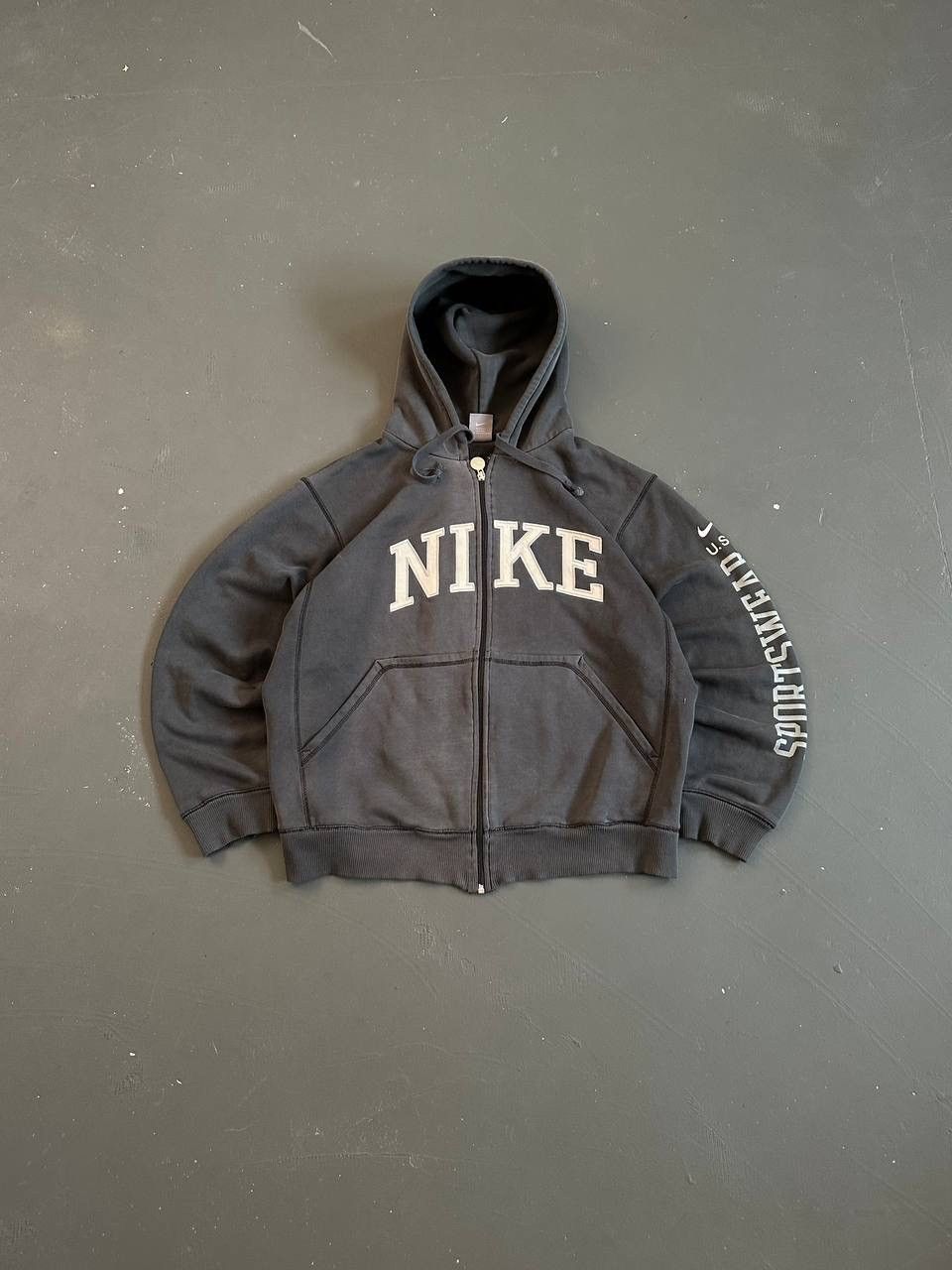 00s Nike Vintage Big Logo Y2k Baggy Trashed Zip Hoodie