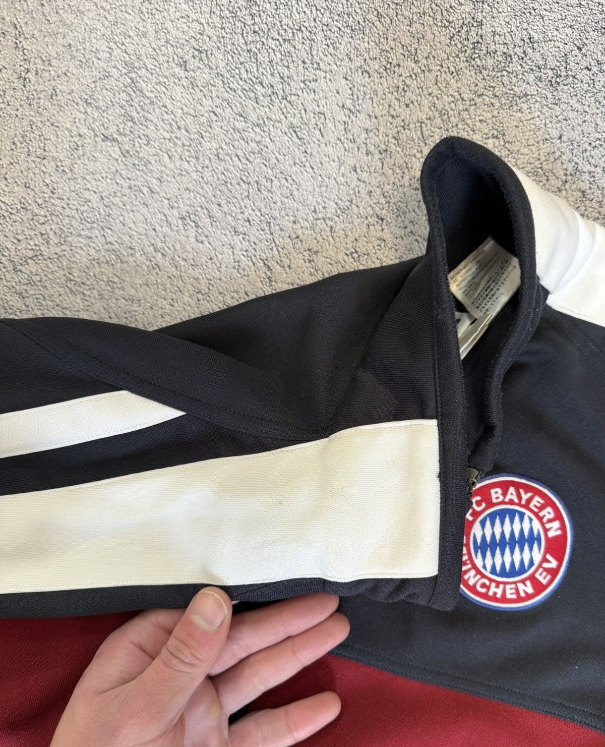 Adidas Adidas Bayern Munich Track Jacket Men Vintage 2001 Climalite Size US L / EU 52-54 / 3 - 21 Thumbnail