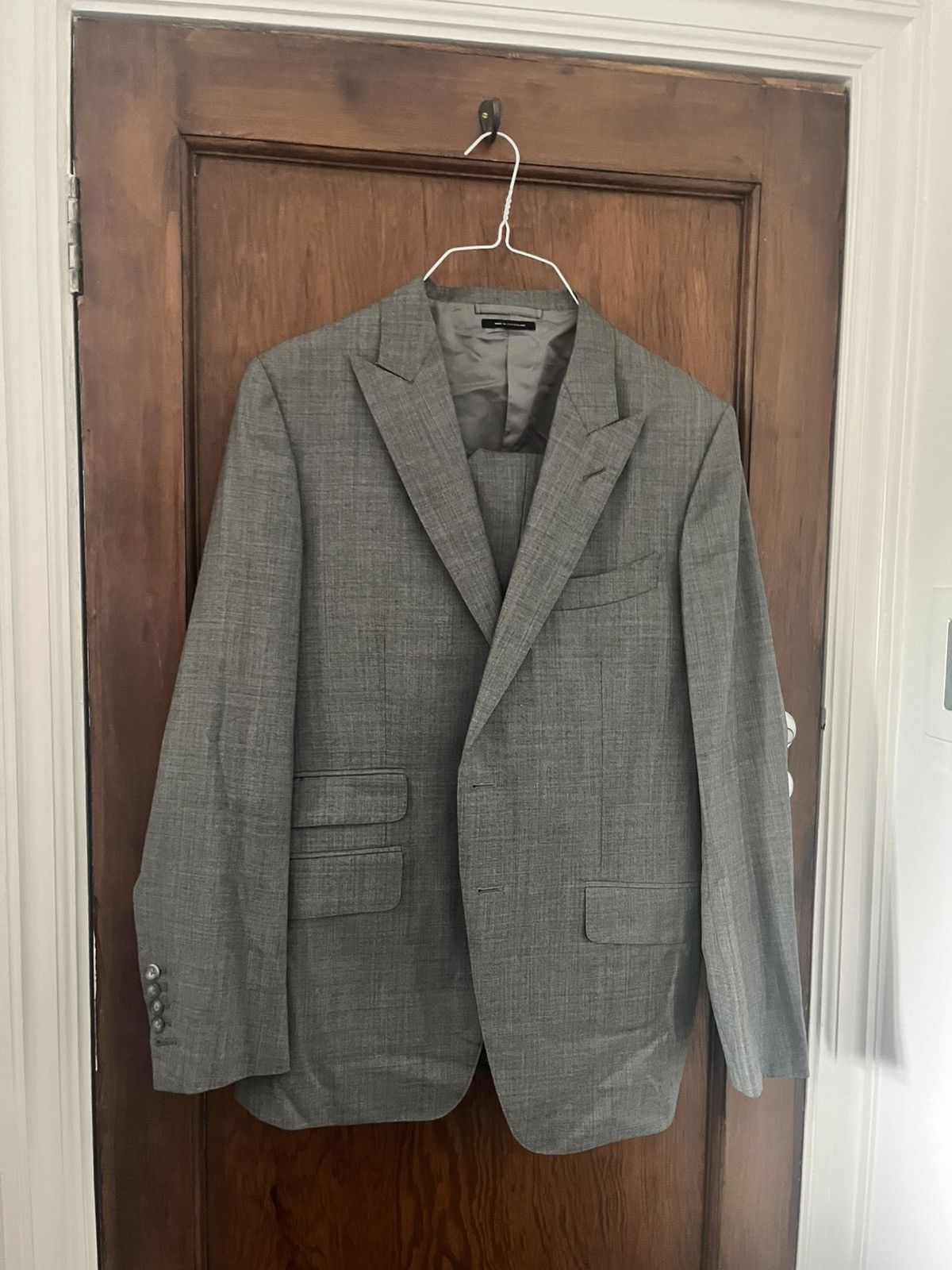 Tom Ford Tom Ford wool grey Fit Y suit size 52 w36 new Size 42R - 1 Thumbnail
