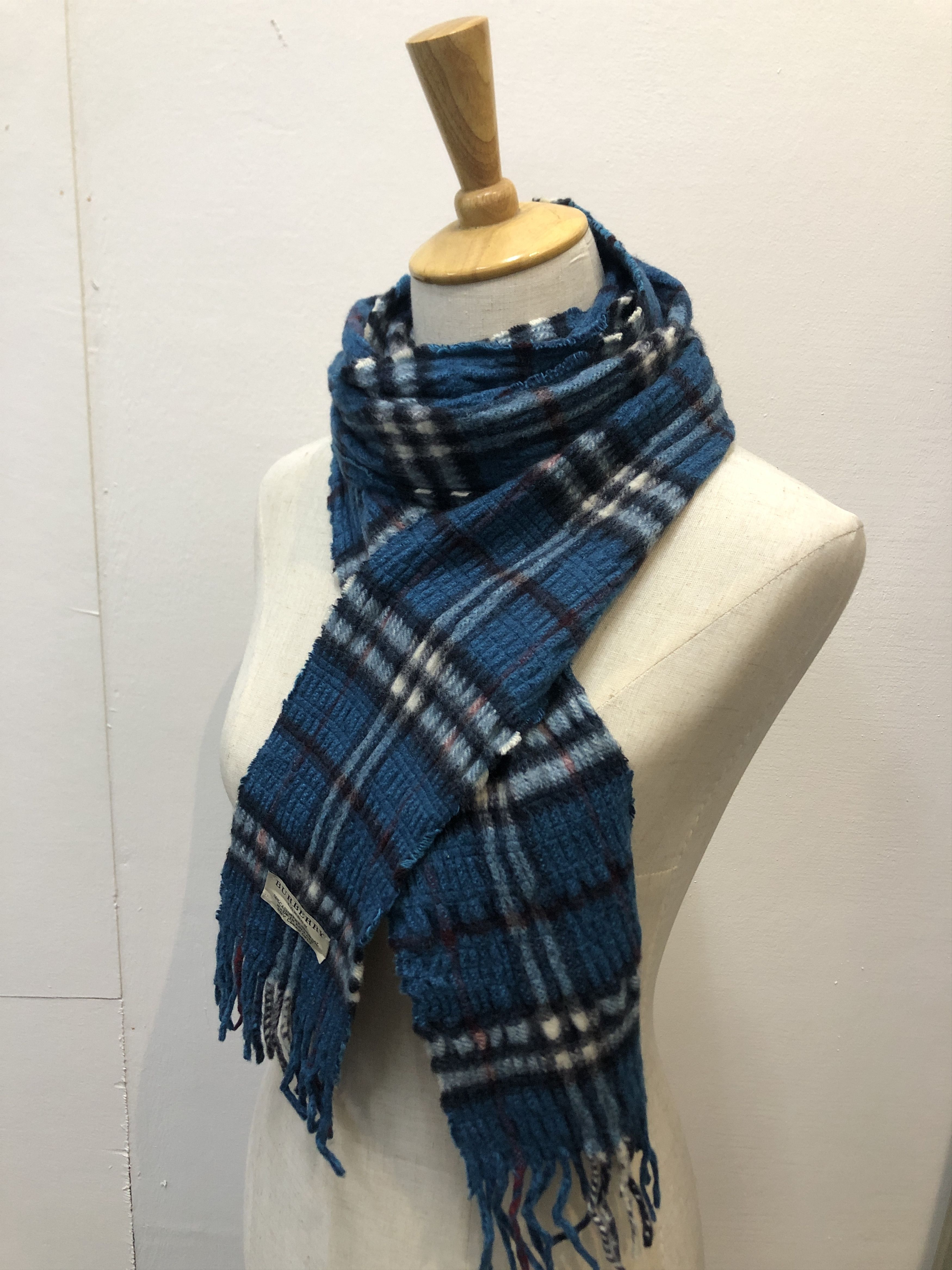 Burberry Burberry Scarf / Muffler / Neckwear P902 Size ONE SIZE - 2 Thumbnail