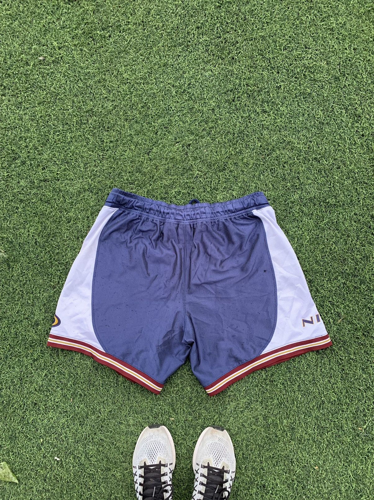 NBA × Nike × Vintage Vintage Nike Basketball Mesh Shorts Y2K USA Size US 36 / EU 52 - 6 Thumbnail