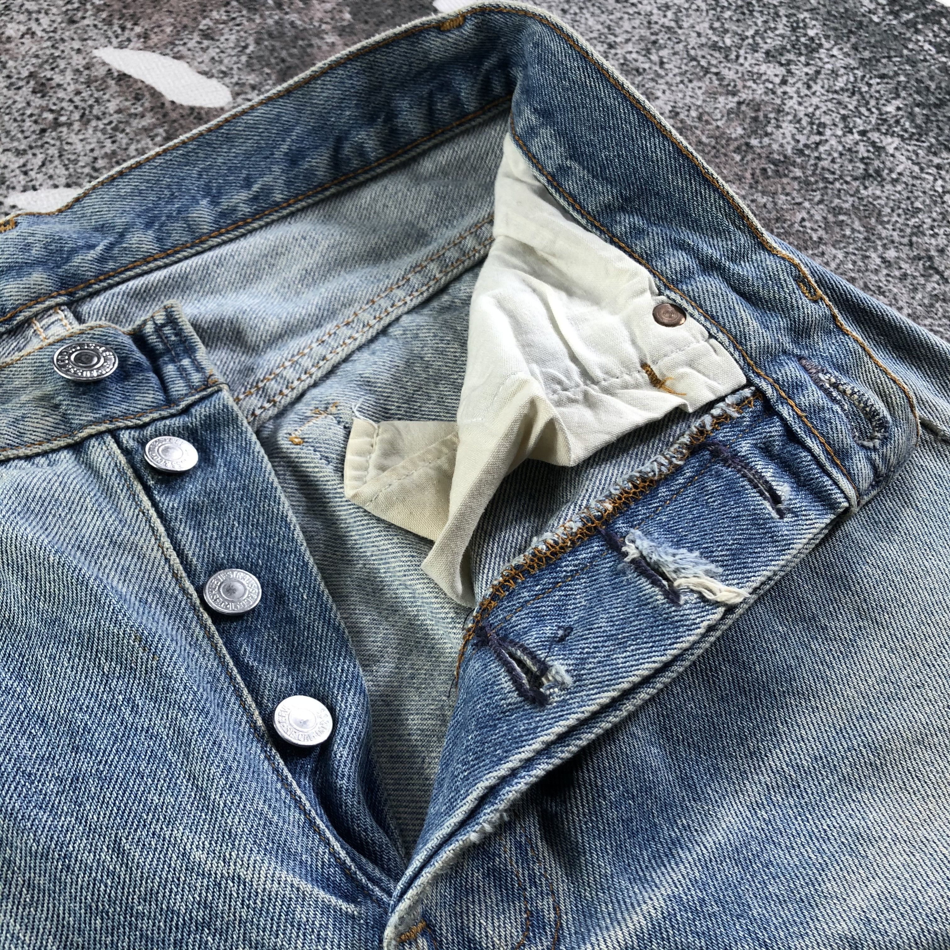 Levi's Vintage 90s Levis 501 Jeans Rusty Wash Denim KJ2311 Size US 27 - 9 Thumbnail