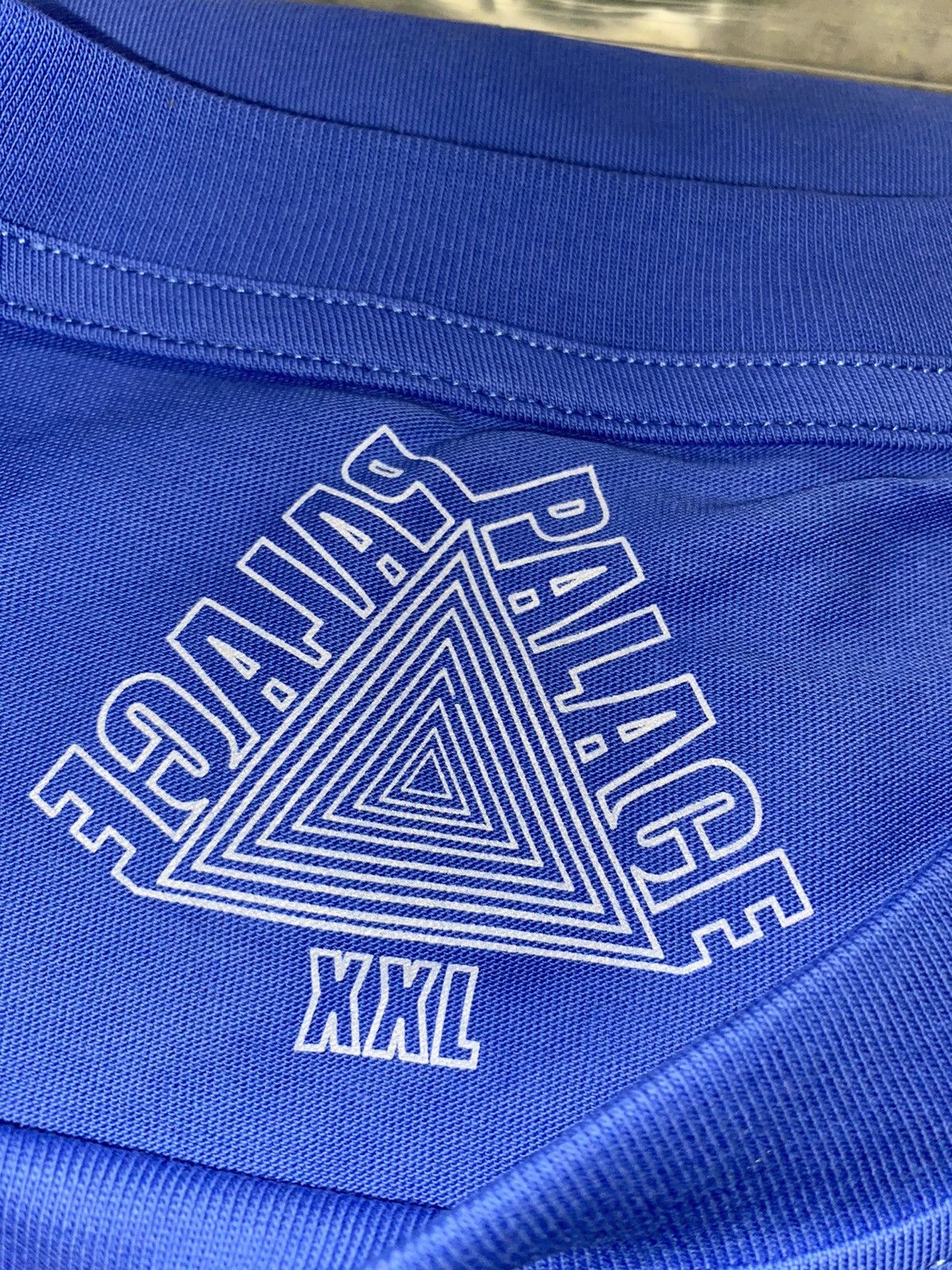 Palace Palace Tri-Hearts T-Shirt Size US XXL / EU 58 / 5 - 2 Thumbnail
