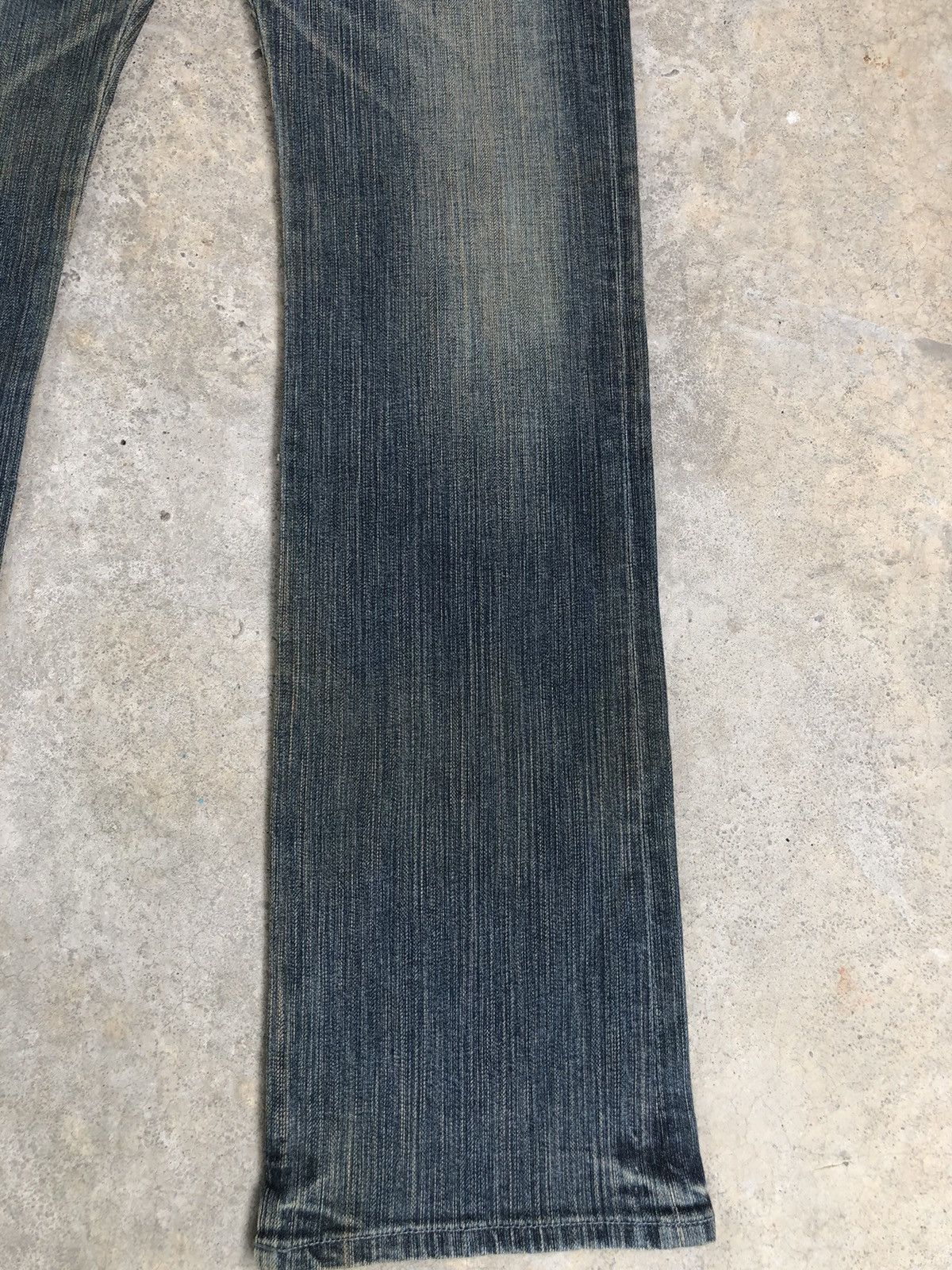 Who Decides War Japanese Takeo Kikuchi Flared Jeans Distressed Jeans Size US 31 - 7 Thumbnail