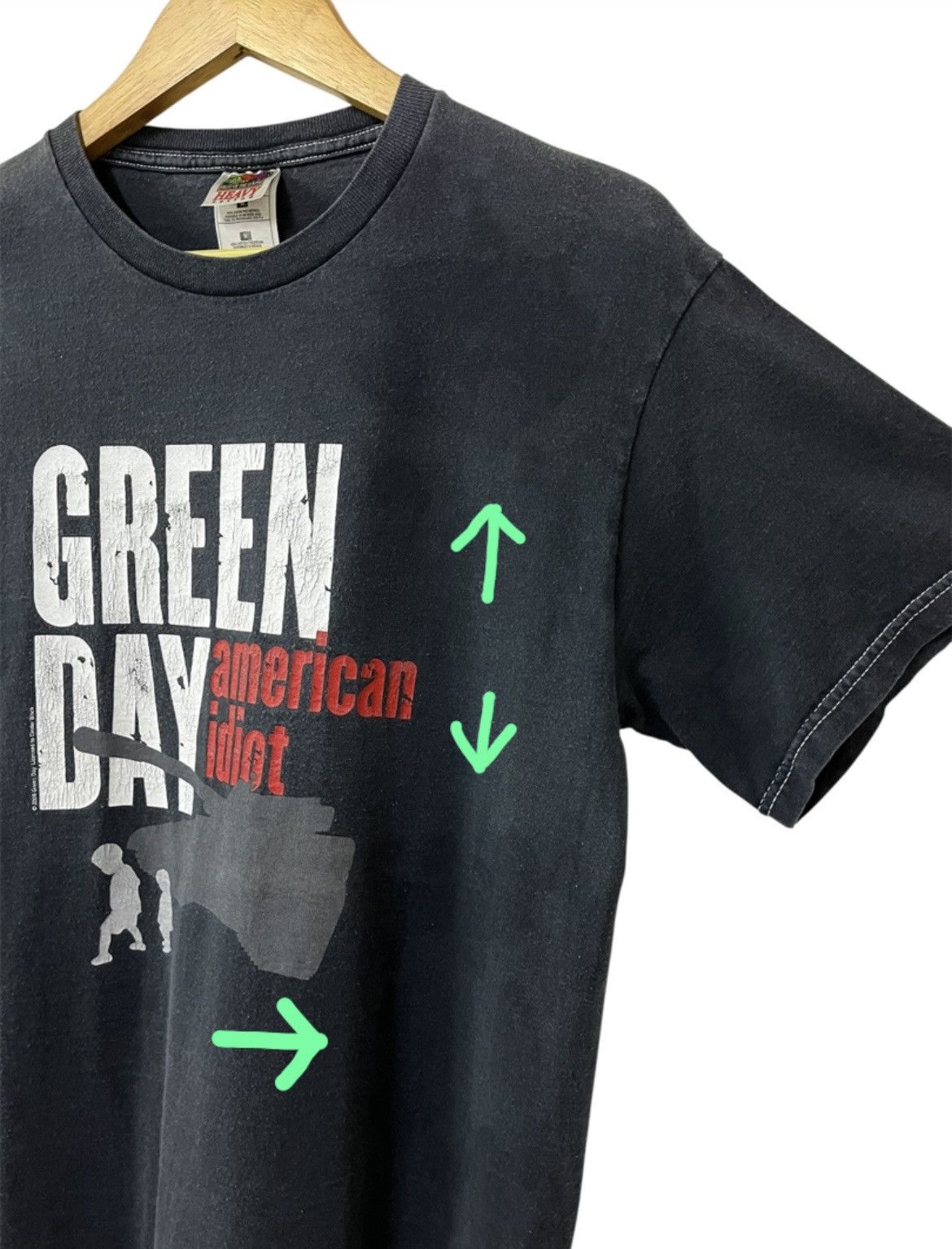 Band Tees VINTAGE 00s GREEN DAY AMERICAN IDIOT PUNK ROCK BAND TSHIRT Size US M / EU 48-50 / 2 - 8 Thumbnail