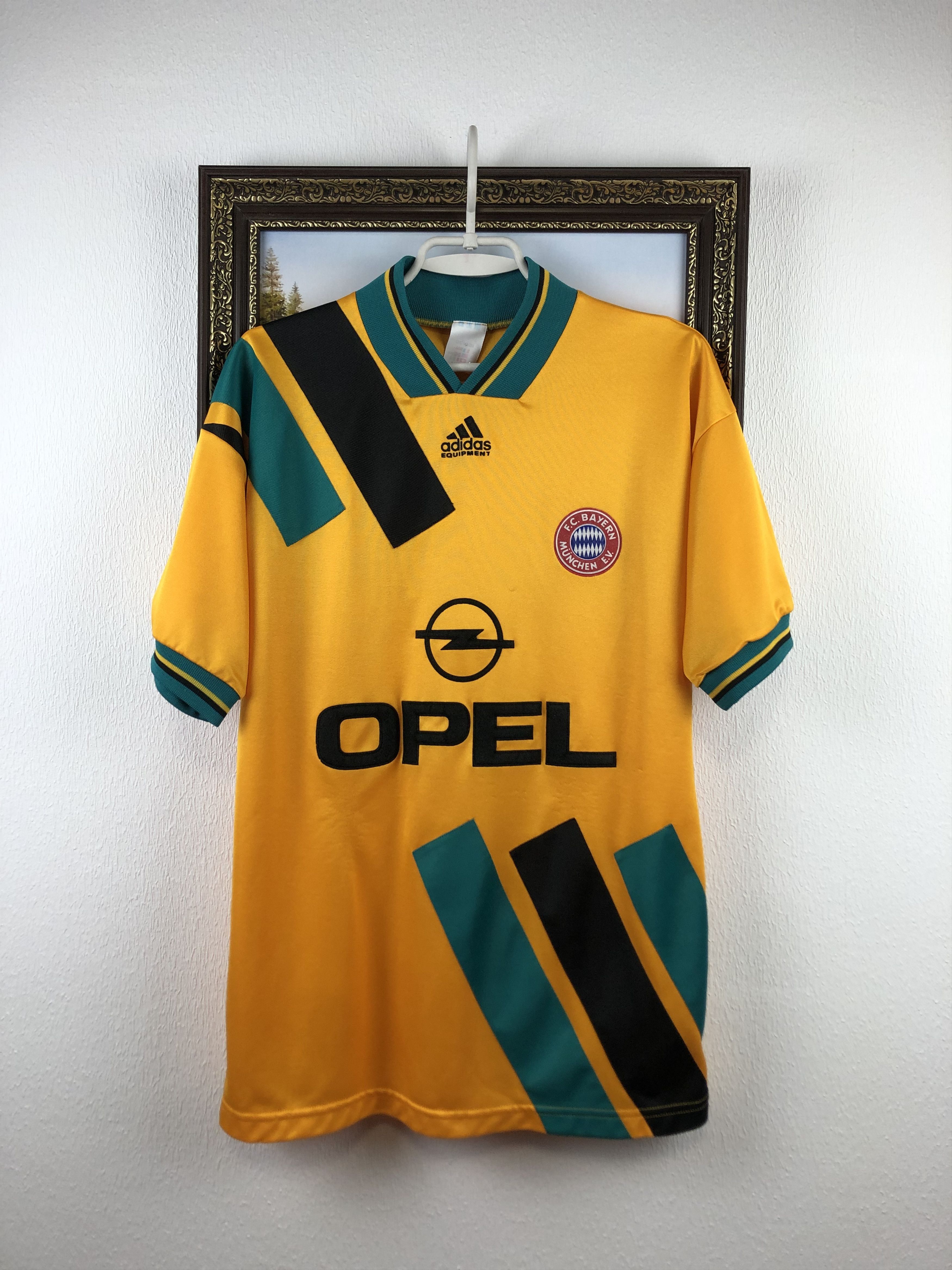 Bayern Munich Away football shirt 1993 Soccer Adidas Jersey