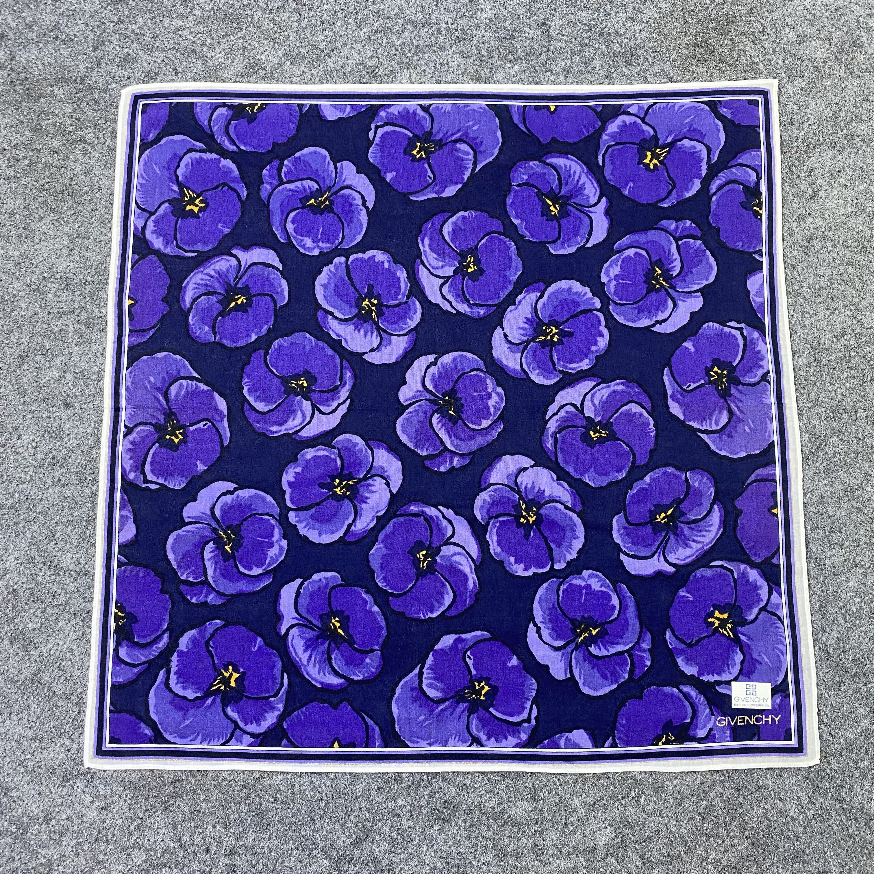 Givenchy Givenchy Handkerchief Neckerchief Bandana-B1998 Size ONE SIZE - 3 Thumbnail