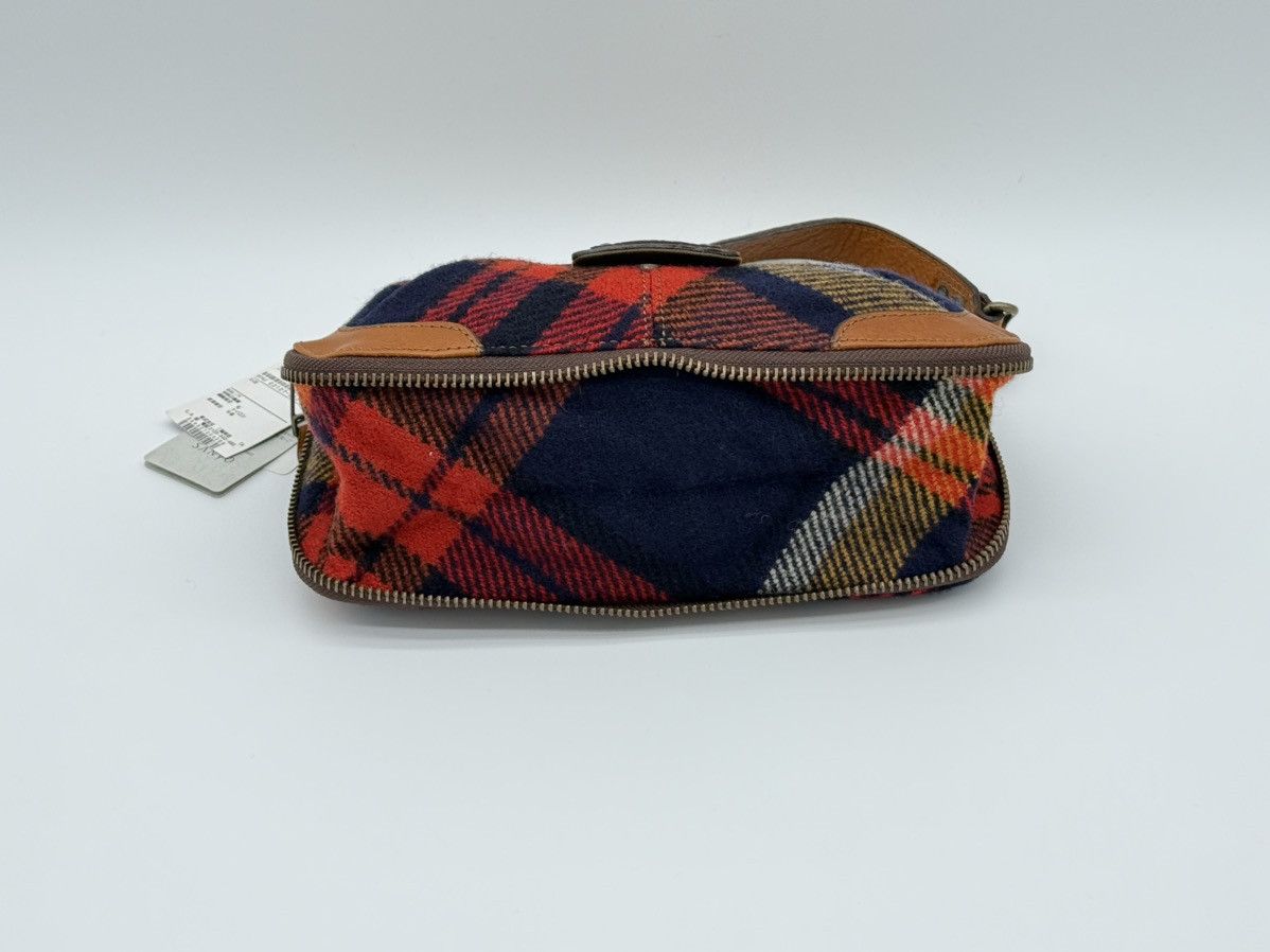Burberry Burberry Nova Check Blue Label Shoulder Bag Size ONE SIZE - 6 Thumbnail