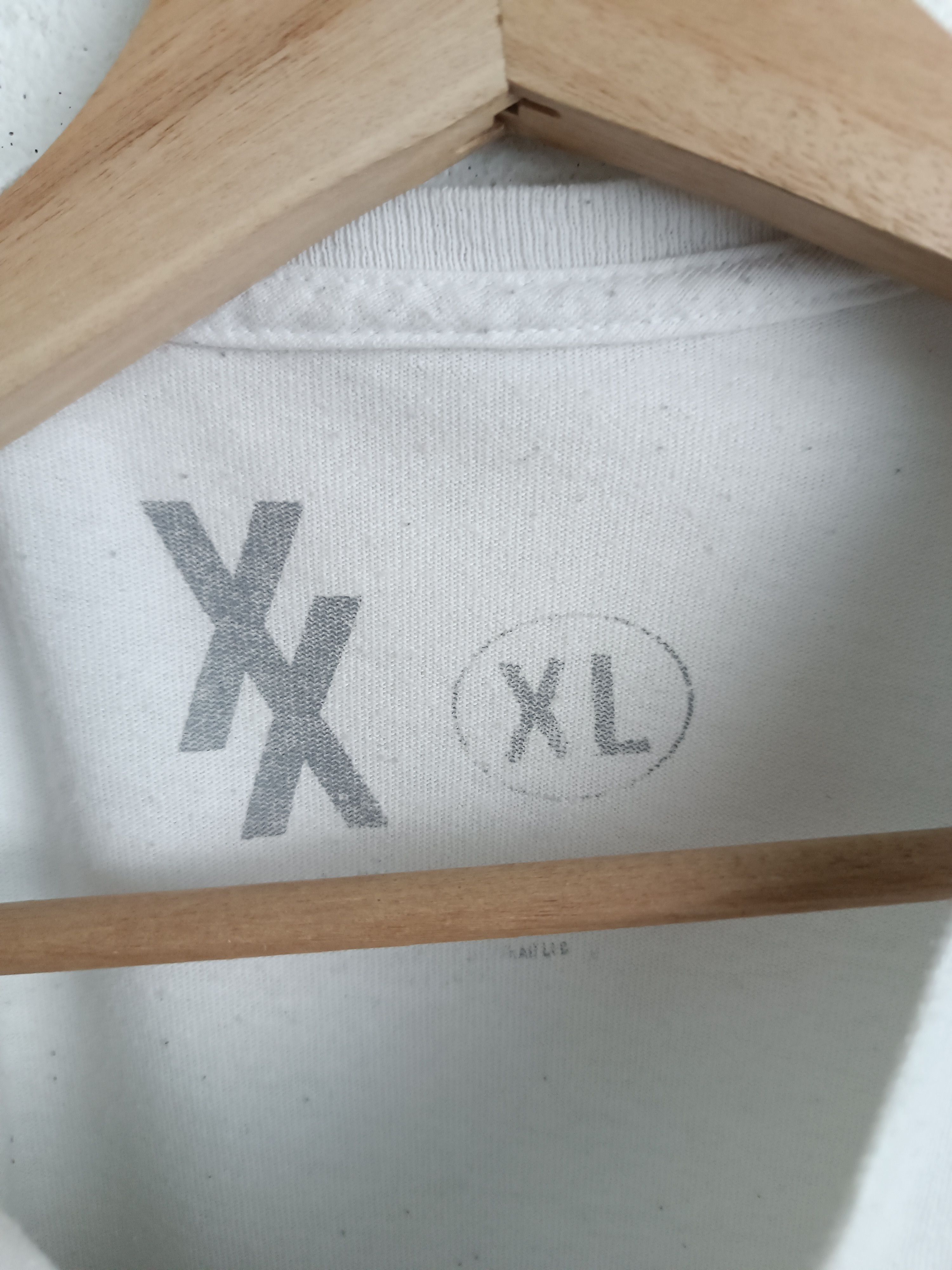 Vintage VINTAGE MACHINE GUN KELLY MGK SELL OUT TEE megan fox travis Size US XL / EU 56 / 4 - 7 Thumbnail