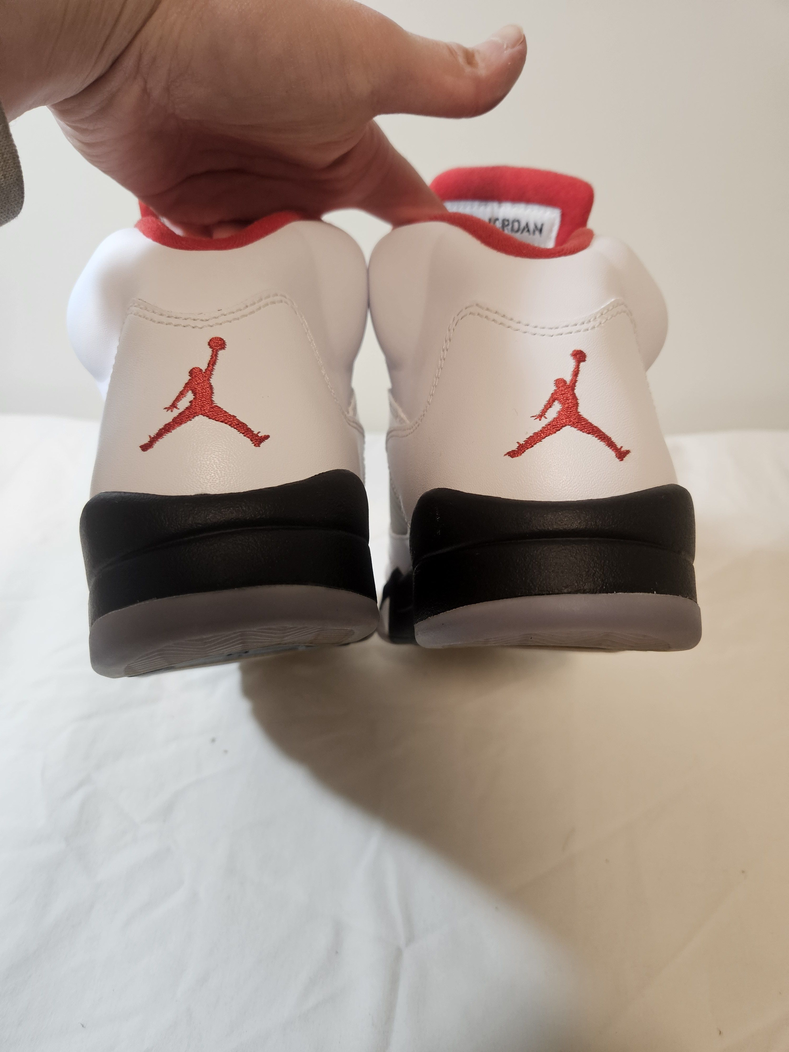 Jordan Brand 2013 Air Jordan 5 Retro Fire Red basketball shoes Size US 8 / EU 41 - 6 Thumbnail