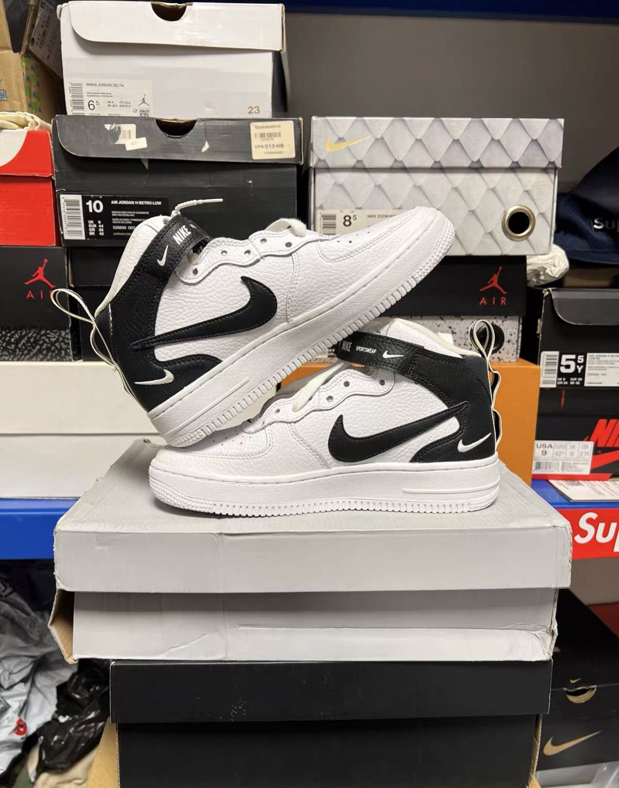 Nike Nike Air Force 1 LV8 High J42 Size US 5.5 / IT 35.5 - 5 Thumbnail