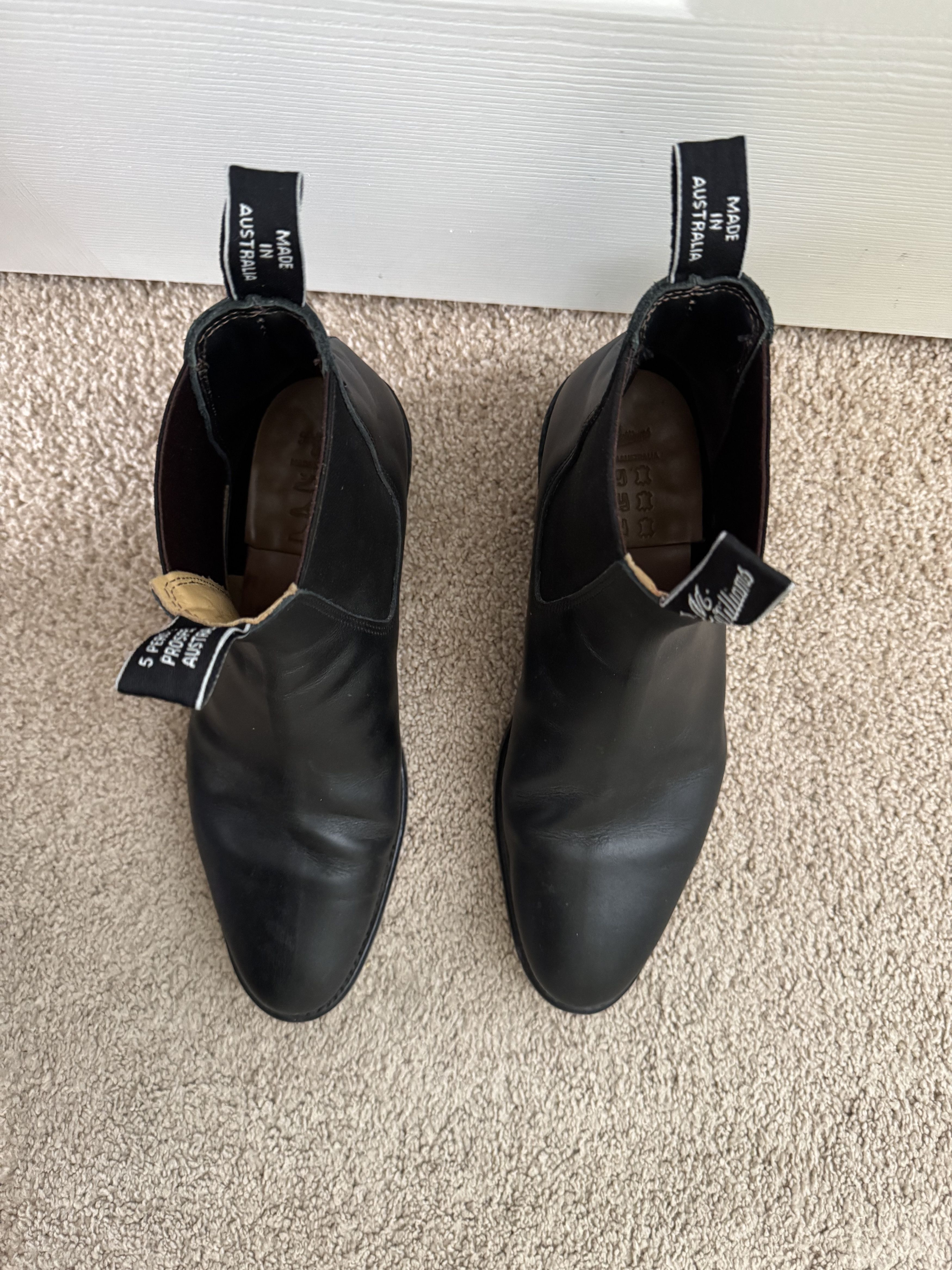 R.M. Williams Yearling Chelsea Boot Size US 11.5 / EU 44-45 - 3 Thumbnail