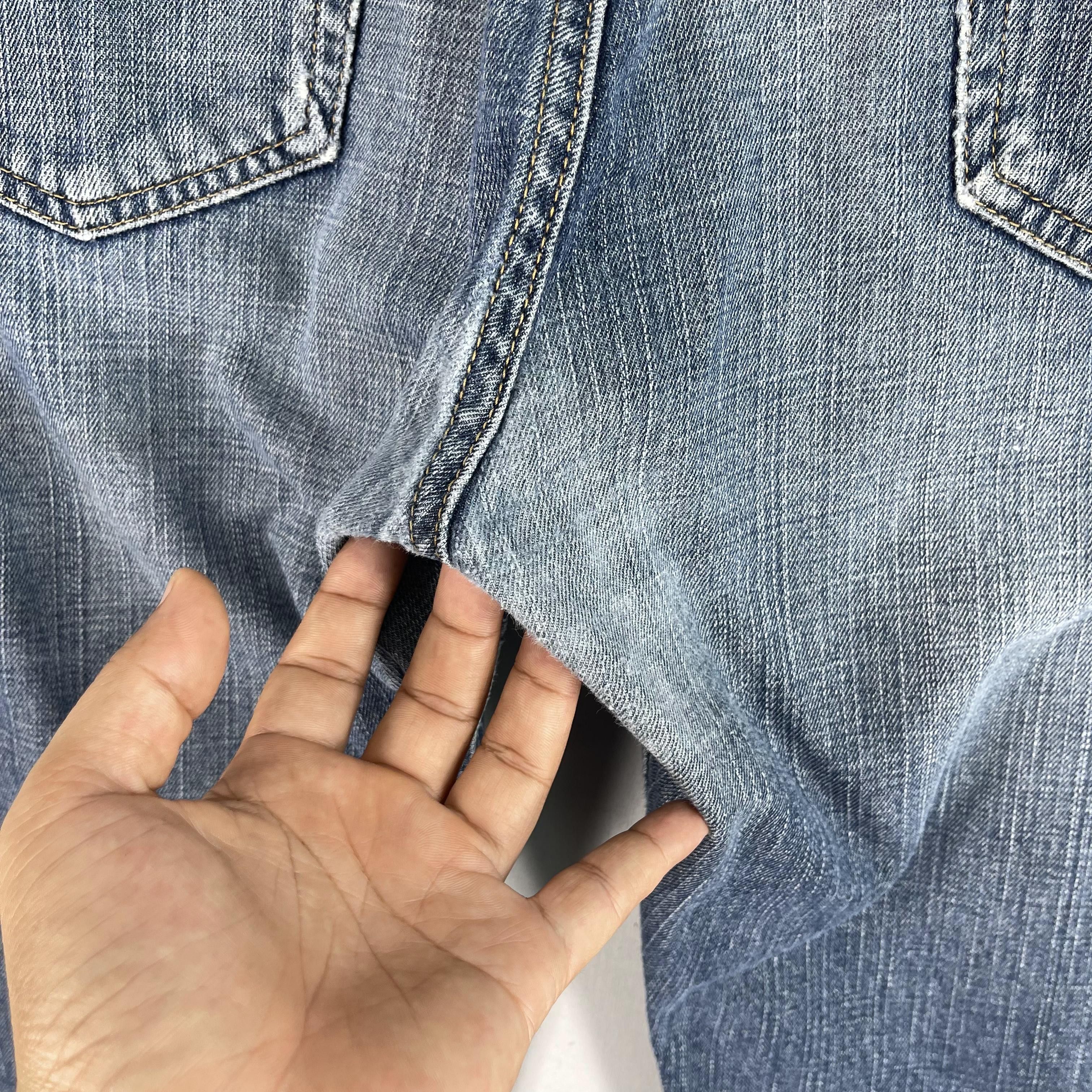 Levi's × Vintage W35 L31 Vintage Levis 569 Distressed Medium Washed Jeans Size US 35 - 11 Thumbnail