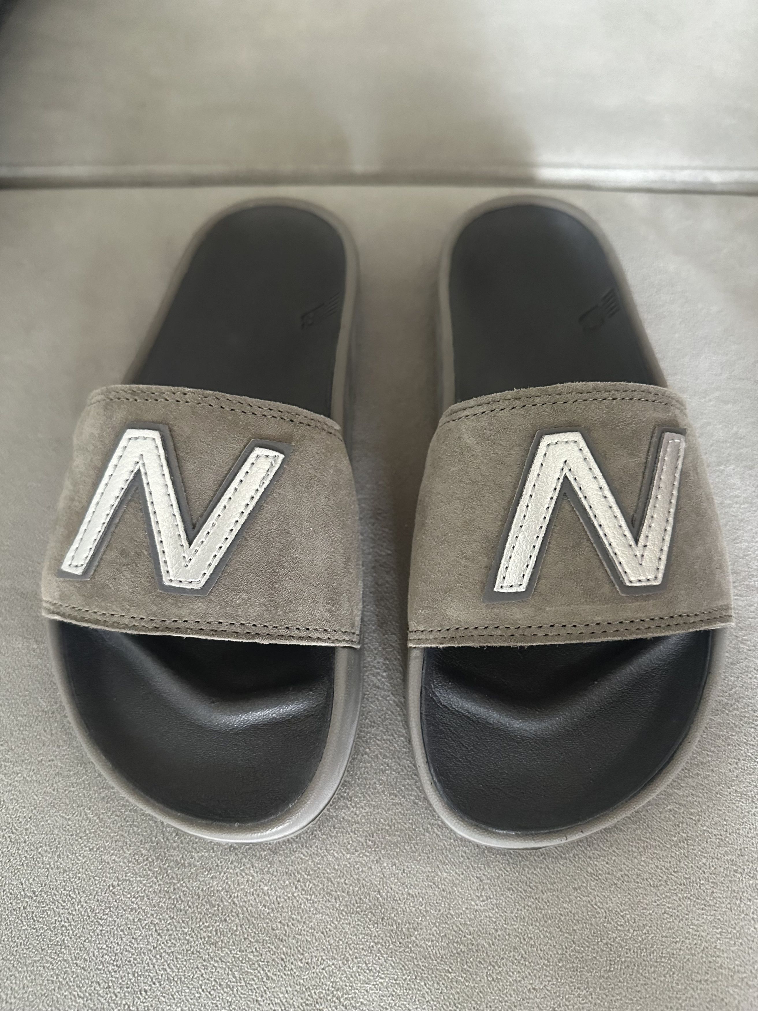 New Balance BNIB Suede Slides Size US 5 / IT 35 - 1 Thumbnail