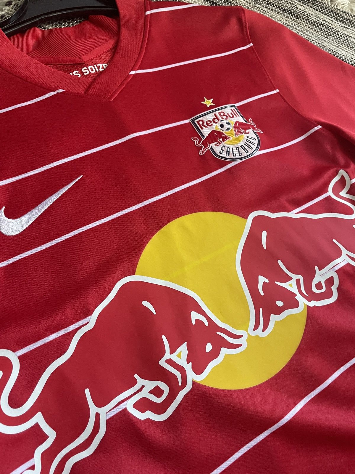 Nike 21/22 Red Bull Salzburg Home Jersey Nike Soccer SHIRT S Size US S / EU 44-46 / 1 - 4 Thumbnail