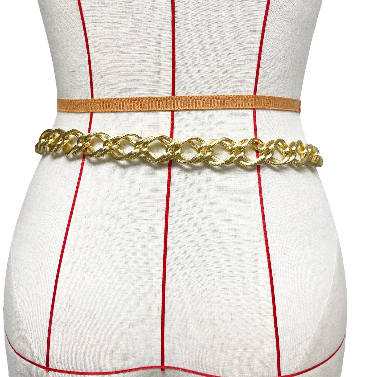 Vintage Vintage Womens Gold Tone Chain Detail Buckle Belt 90s Y2K Size ONE SIZE - 5 Thumbnail