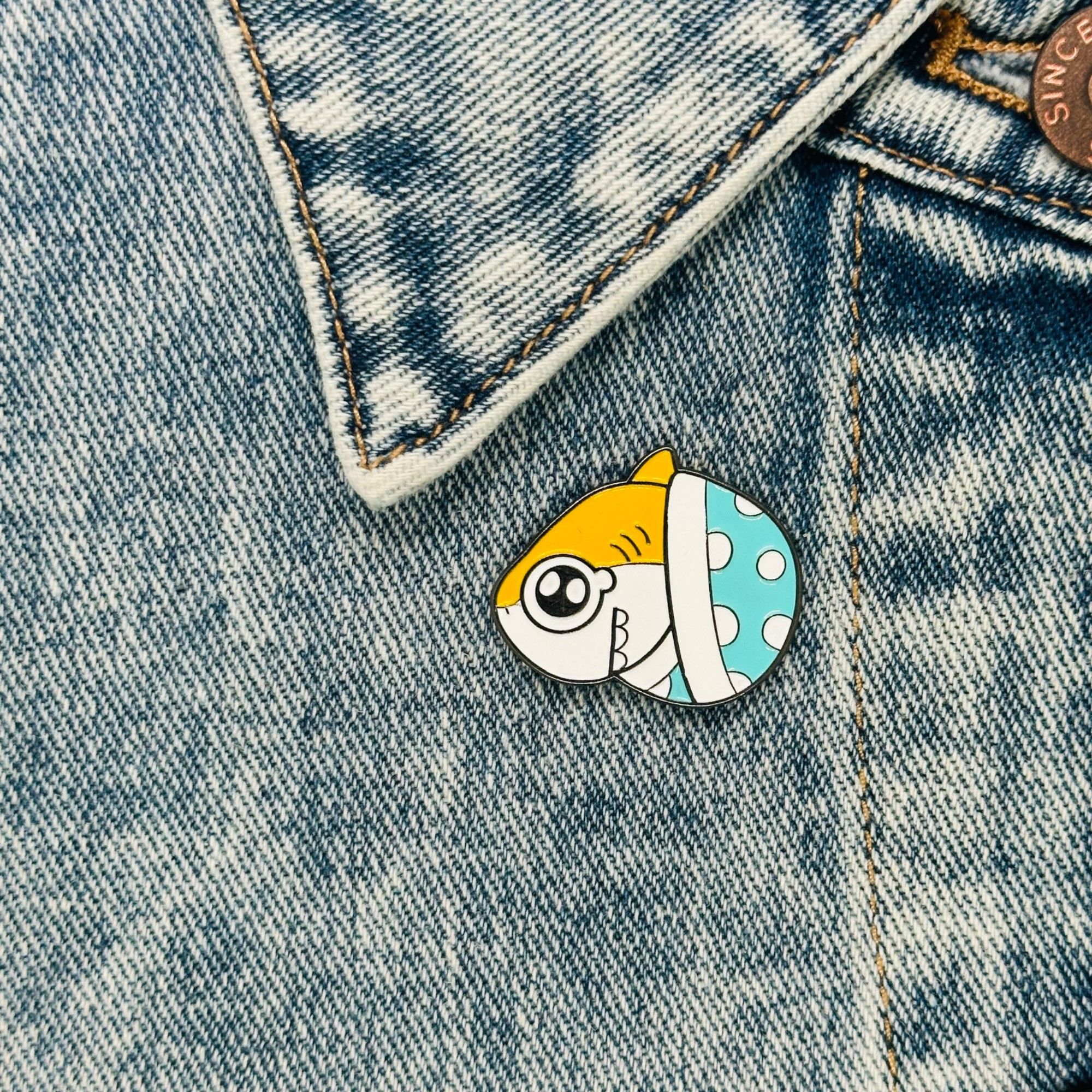 Other Shark Pin Yellow Blue Spot Animal Sea Life Whale Enamel Anim Size ONE SIZE - 1 Thumbnail