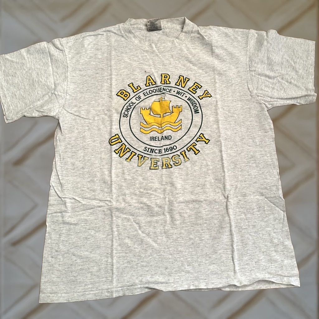 Vintage VINTAGE 90s Blarney University School Of Eloquence Ireland Large Tee Single Stitch T-Shirt Mens L Gray Short Sleeve Size US L / EU 52-54 / 3 - 1 Thumbnail