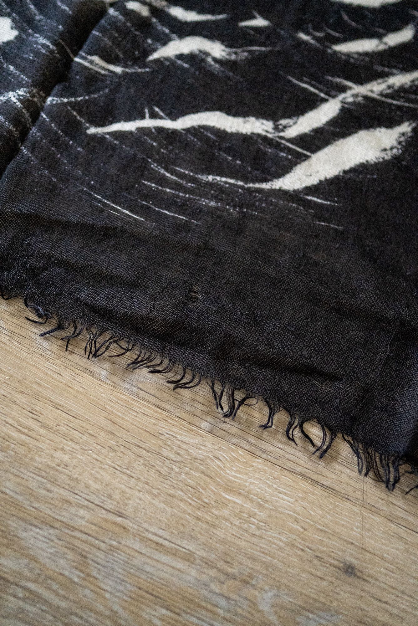 Vintage Horiyoshi the Third Cashmere-Blend Tiger Scarf – FW10 Size ONE SIZE - 7 Thumbnail