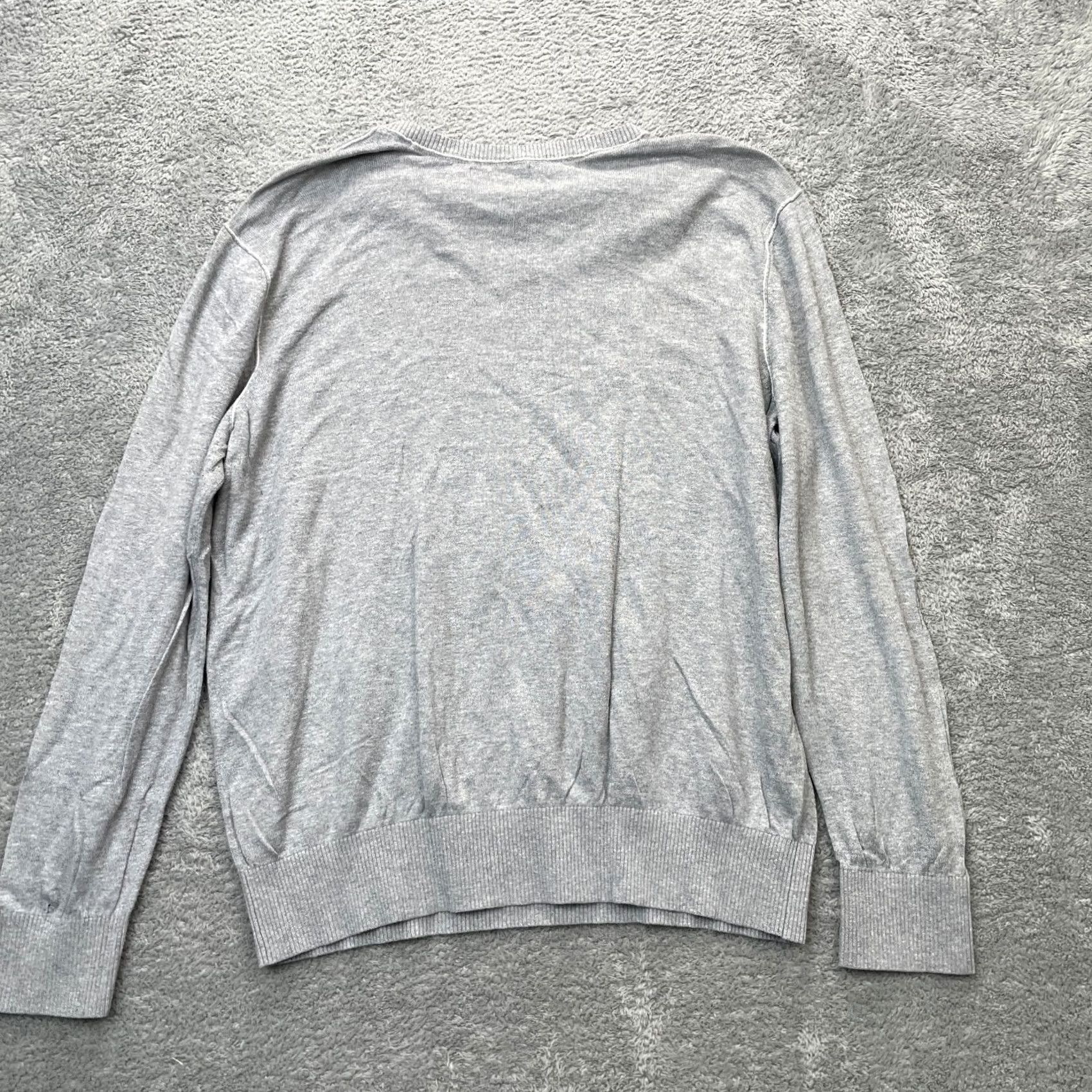Banana Republic Banana Republic Sweater Mens XL Gray V-Neck Silk Knit Lightweight Pullover Knit Winter Spring Fall Casual Shirt/Top Mens Regular Fit Size US XL / EU 56 / 4 - 4 Thumbnail