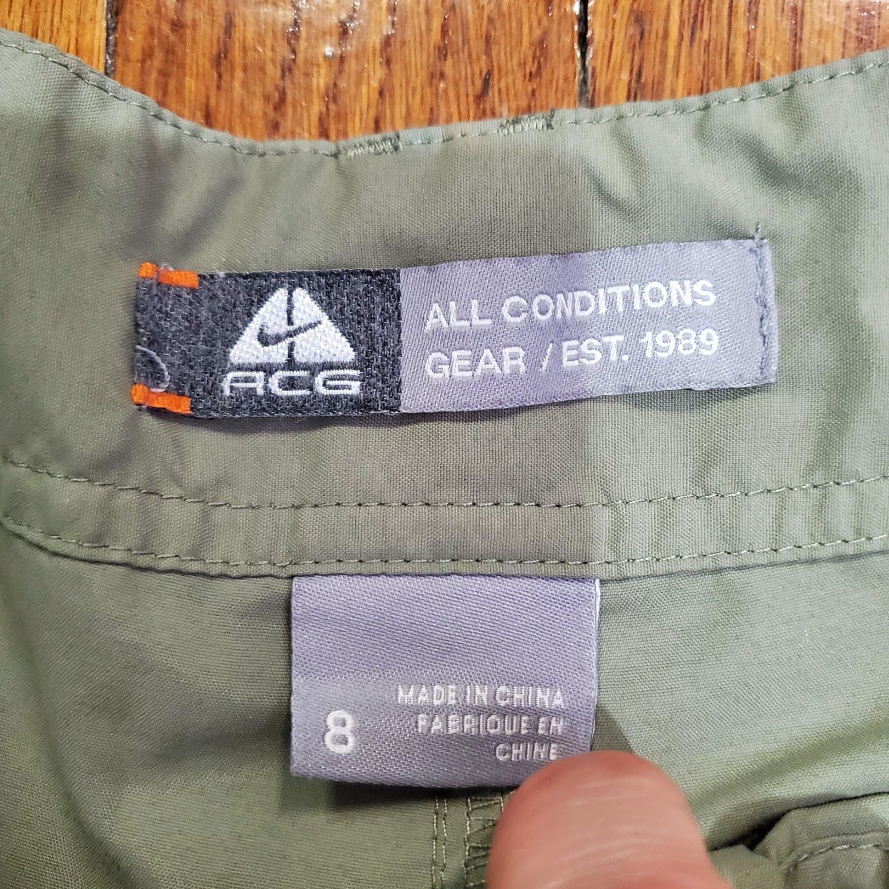 Nike **ACG Olive Green Womens Hiking Shorts Nike** User: **Nike Olive Green ACG Womens Hiking Shorts** Size 30" / US 8 / IT 44 - 6 Thumbnail