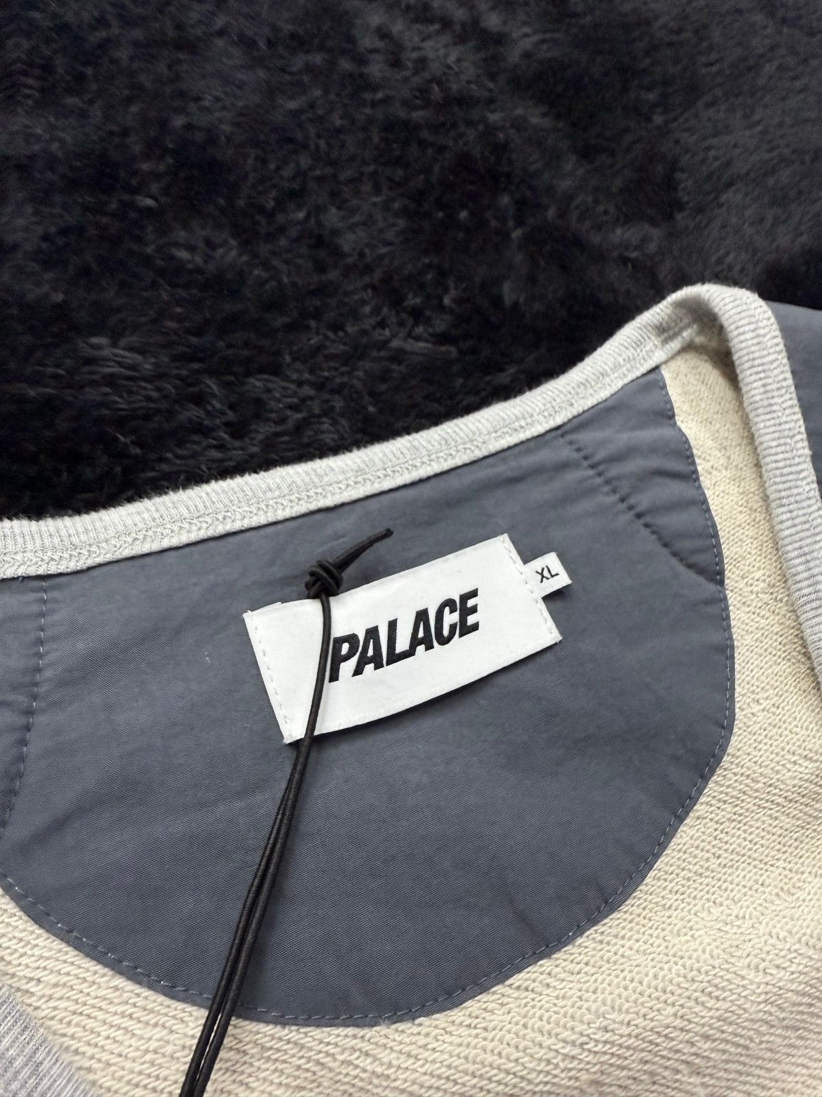 Palace PALACE UTILITY FRONT PANEL SWEAT – SIZE XL – BRAND NEW Size US XL / EU 56 / 4 - 4 Thumbnail