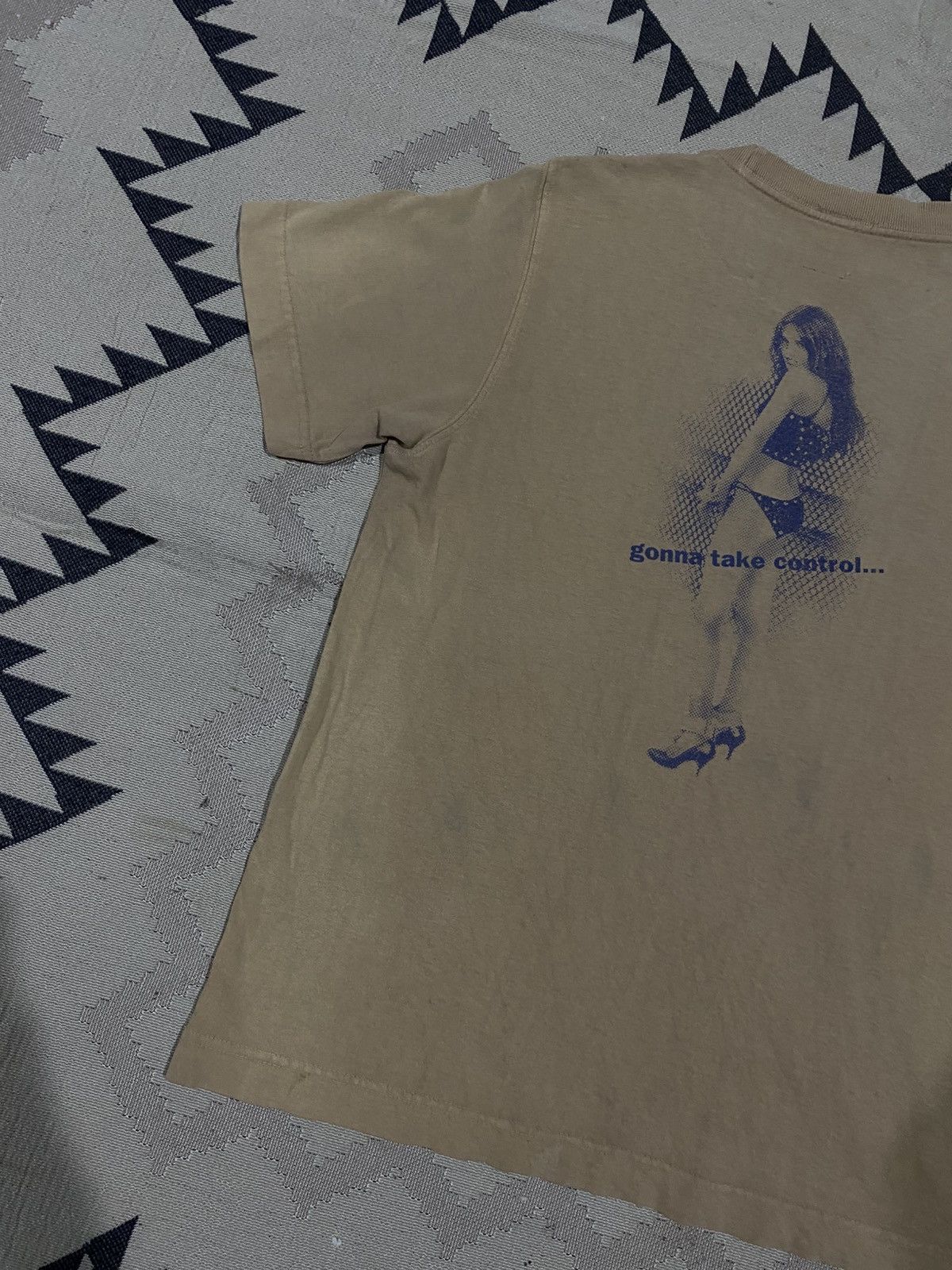 If Six Was Nine 2000s ALGONQUINS “GONNA TAKE CONTROL” SEXY GIRL GRAPHIC RARE Size US XS / EU 42 / 0 - 10 Thumbnail