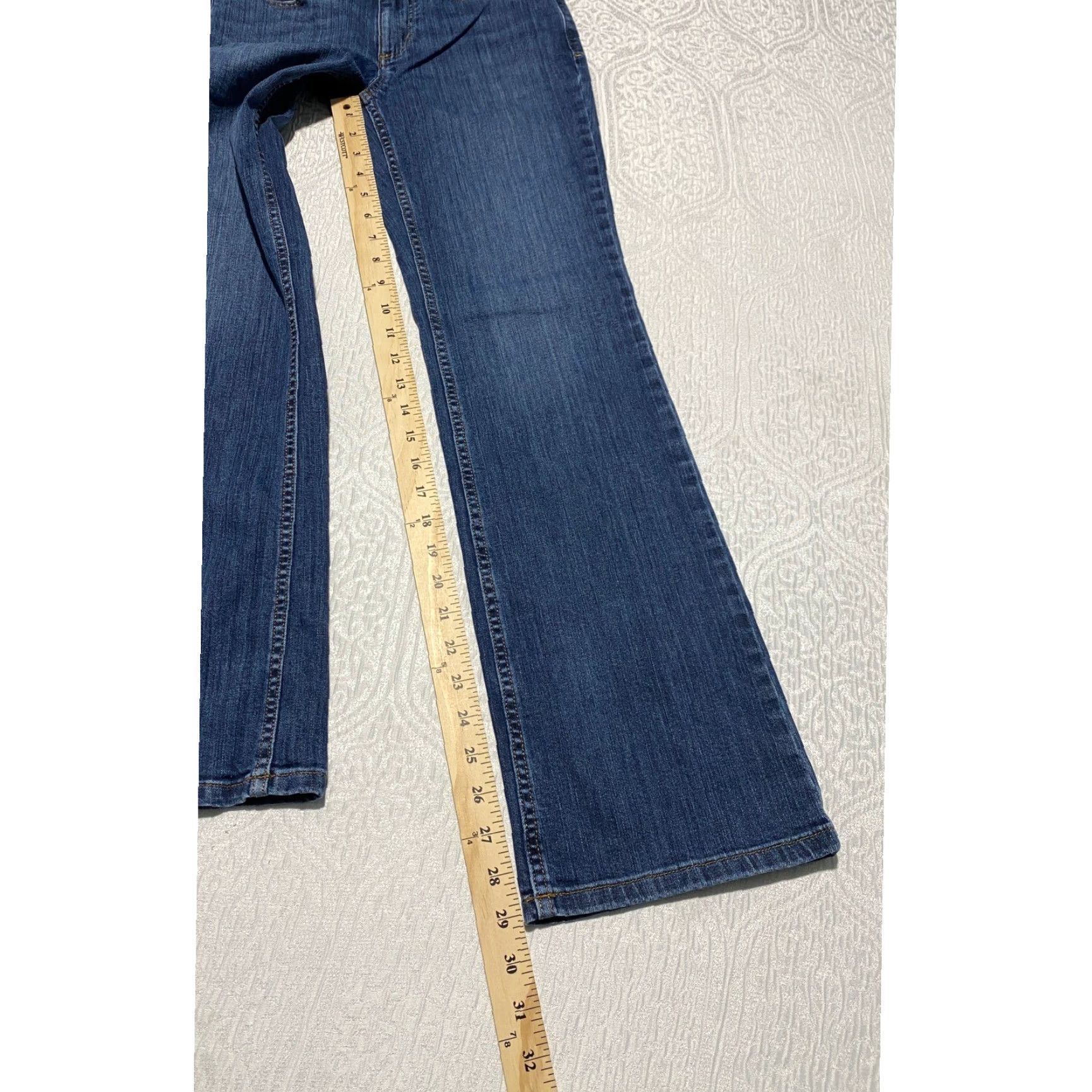 Duluth Trading Company Duluth Trading Co Jeans Bootcut Women 26 Denim Blue 30 Inseam Regular 5-Pocket Crochet? Size 26" / US 2 / IT 38 - 6 Thumbnail