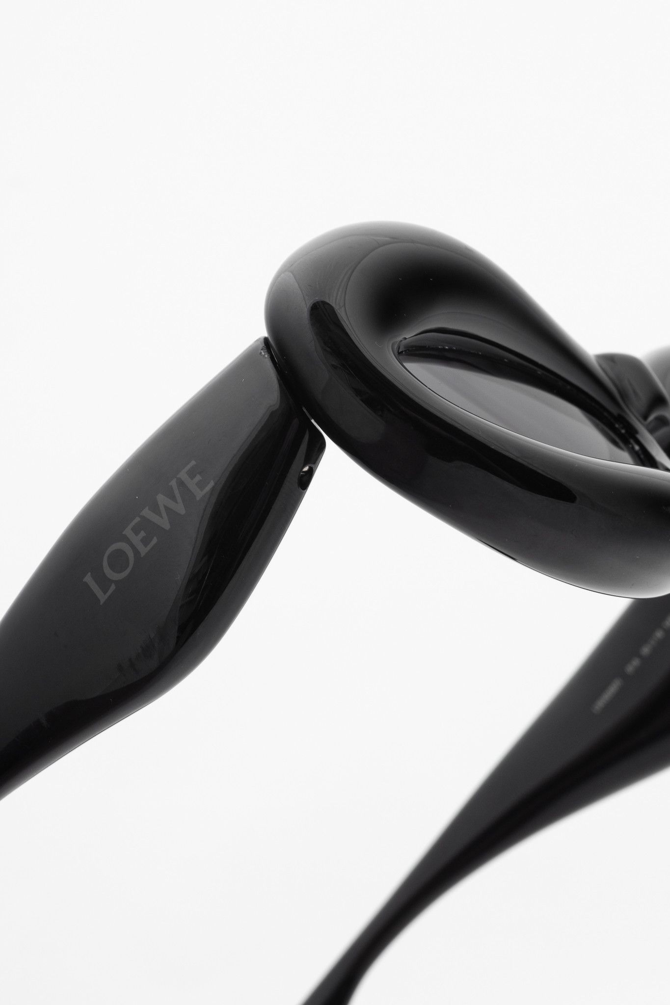 Loewe Loewe Black Cat Eye Inflated Sunglasses Size ONE SIZE - 6 Thumbnail